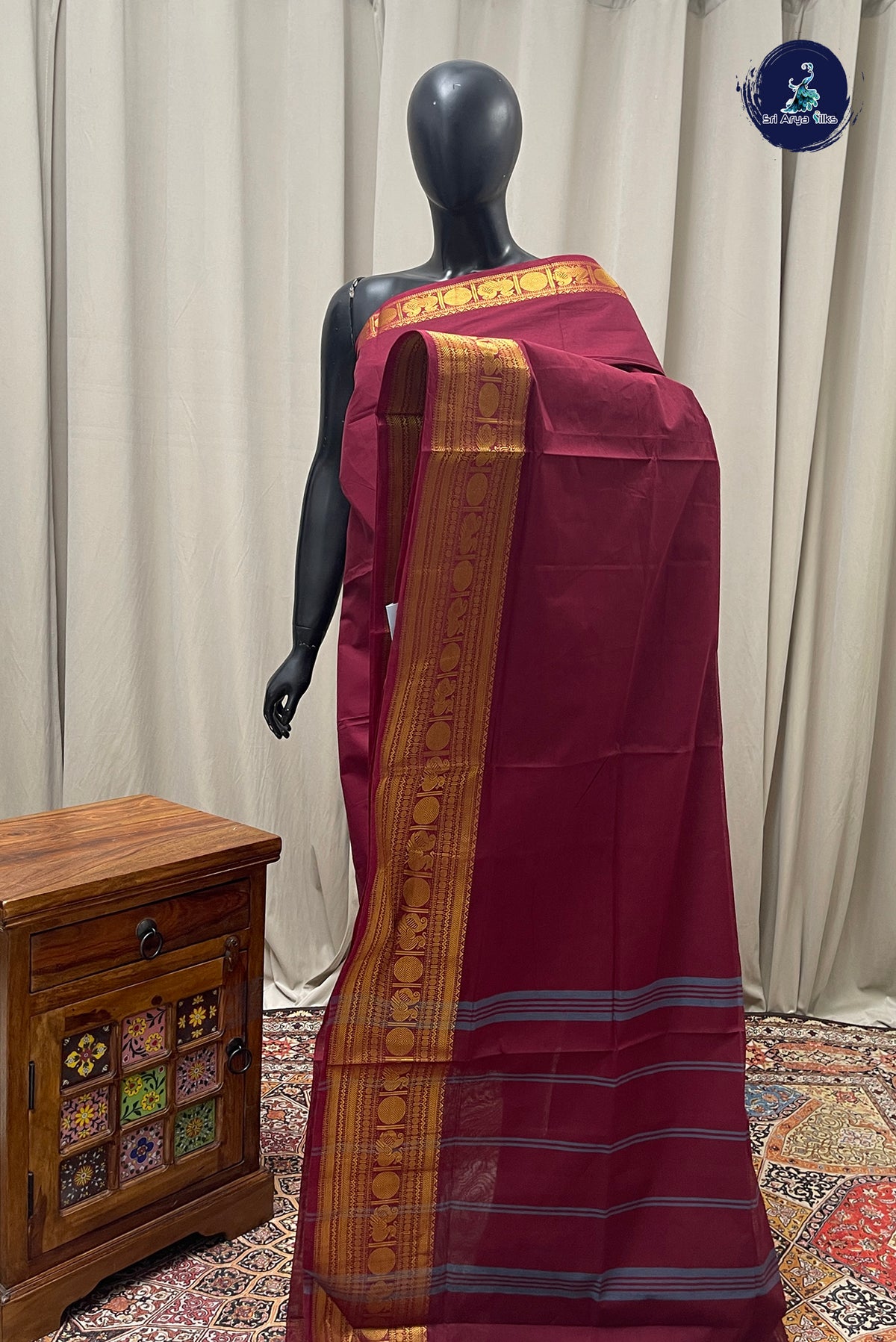 Arakku Kanchi Cotton Saree With Plain Pattern