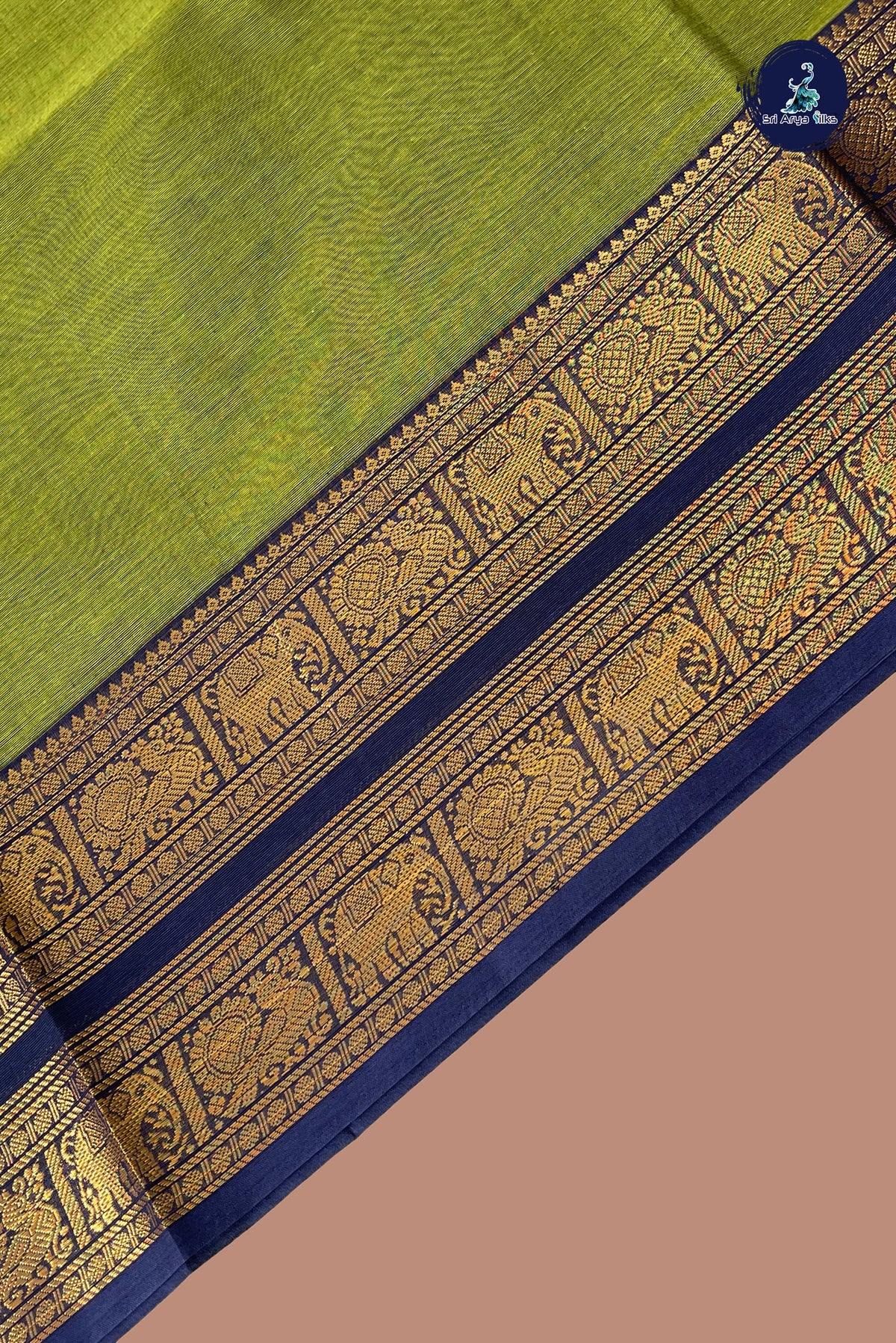 Green Kanchi Cotton Saree With Plain Pattern