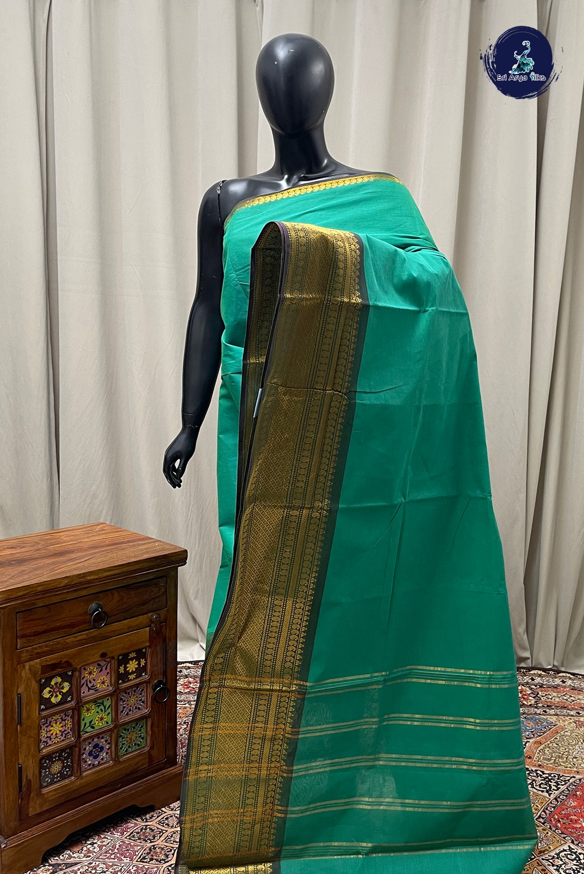 Green Kanchi Cotton Saree With Plain Pattern