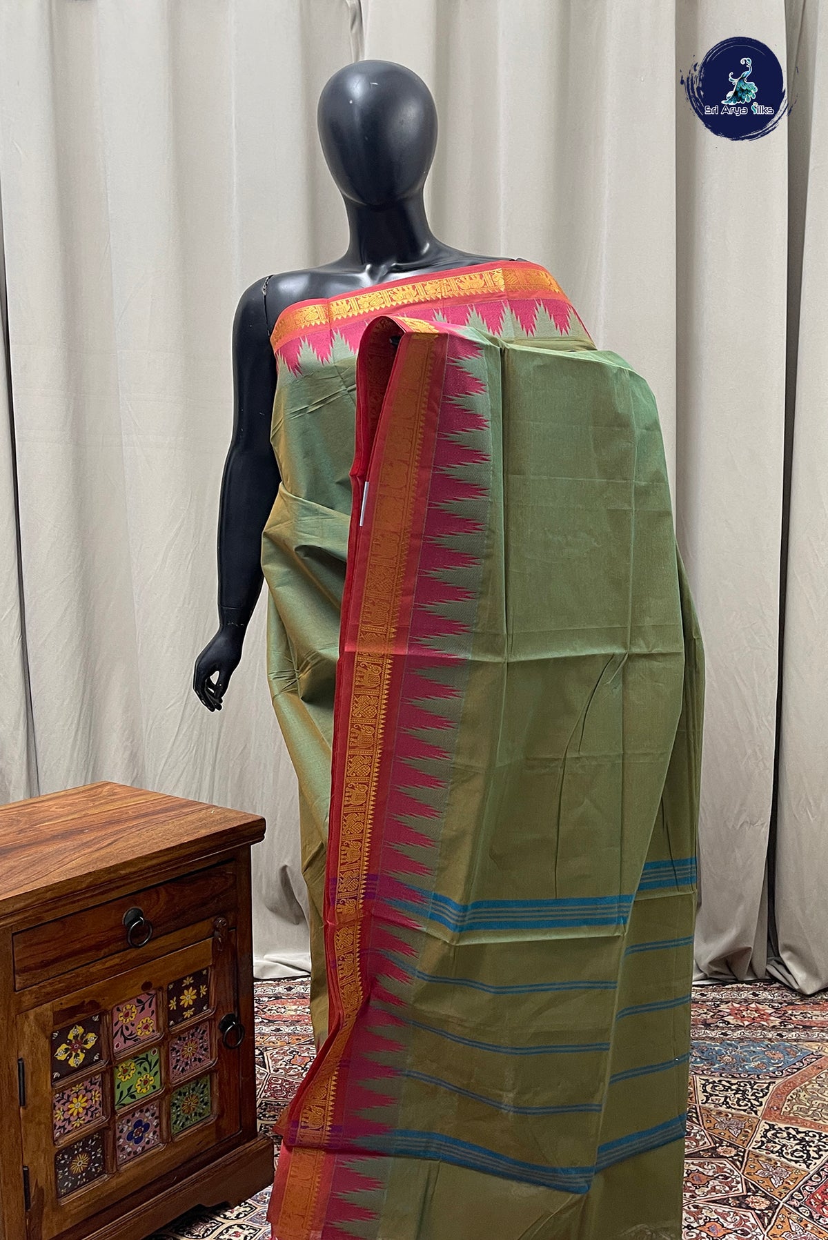 Dual Tone Green Kanchi Cotton Saree With Plain Pattern