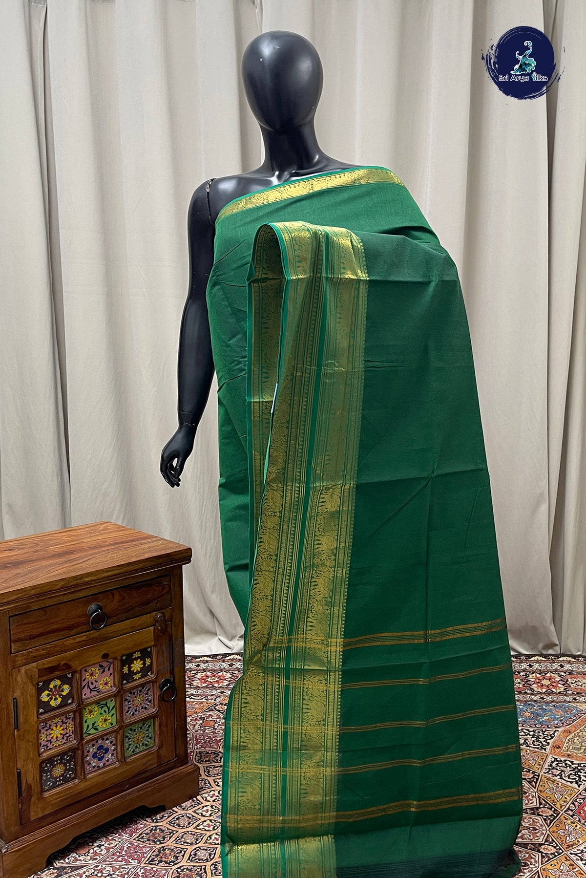 Green Kanchi Cotton Saree With Plain Pattern