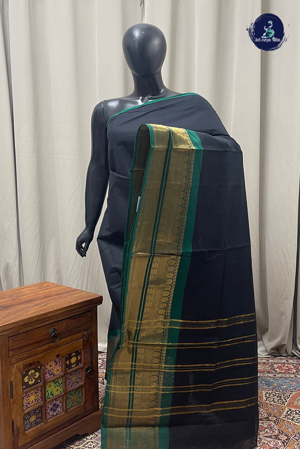 Black Kanchi Cotton Saree With Plain Pattern