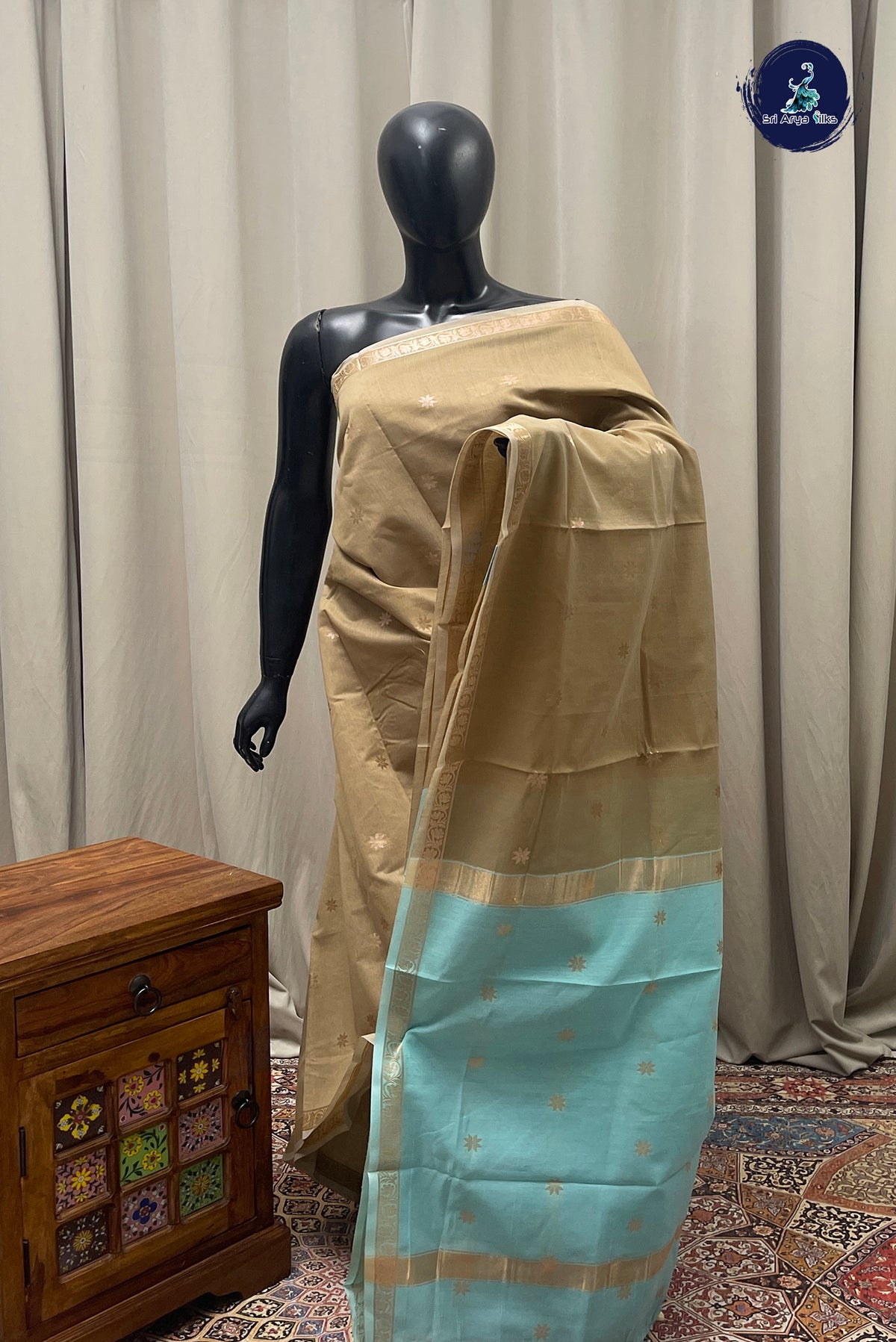 Mustard Maheswari Silk Cotton Sarees With Zari Buttas Pattern