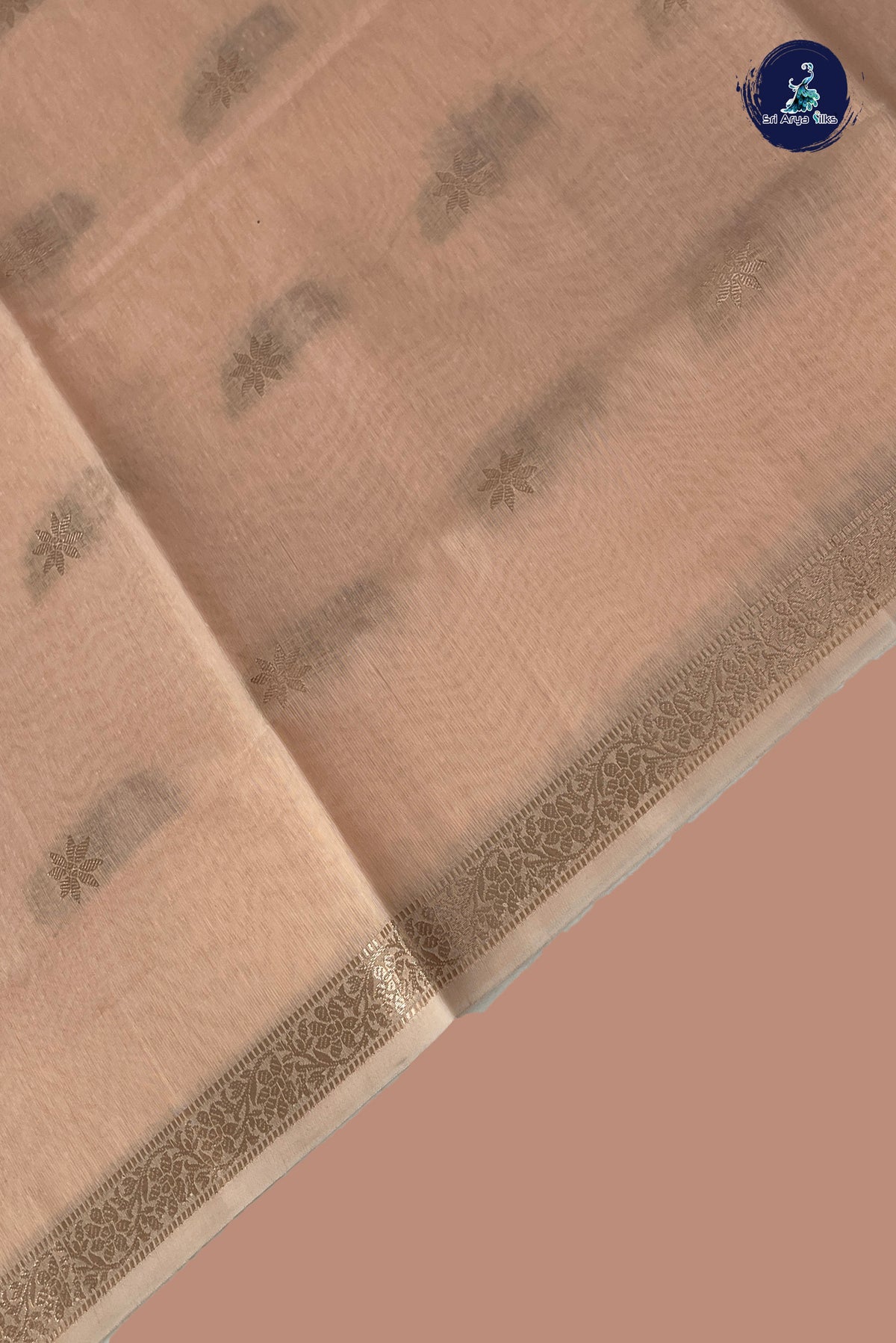 Off White Maheswari Silk Cotton Sarees With Zari Buttas Pattern