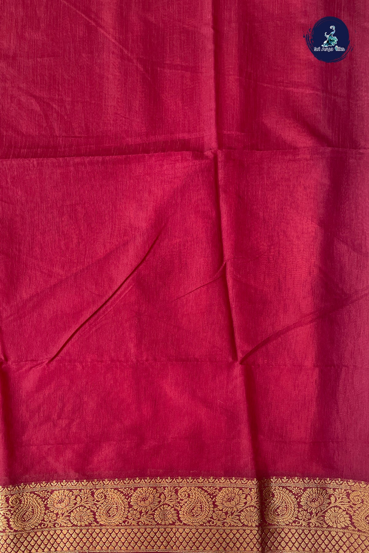Rust Raw Silk Saree With Plain Pattern