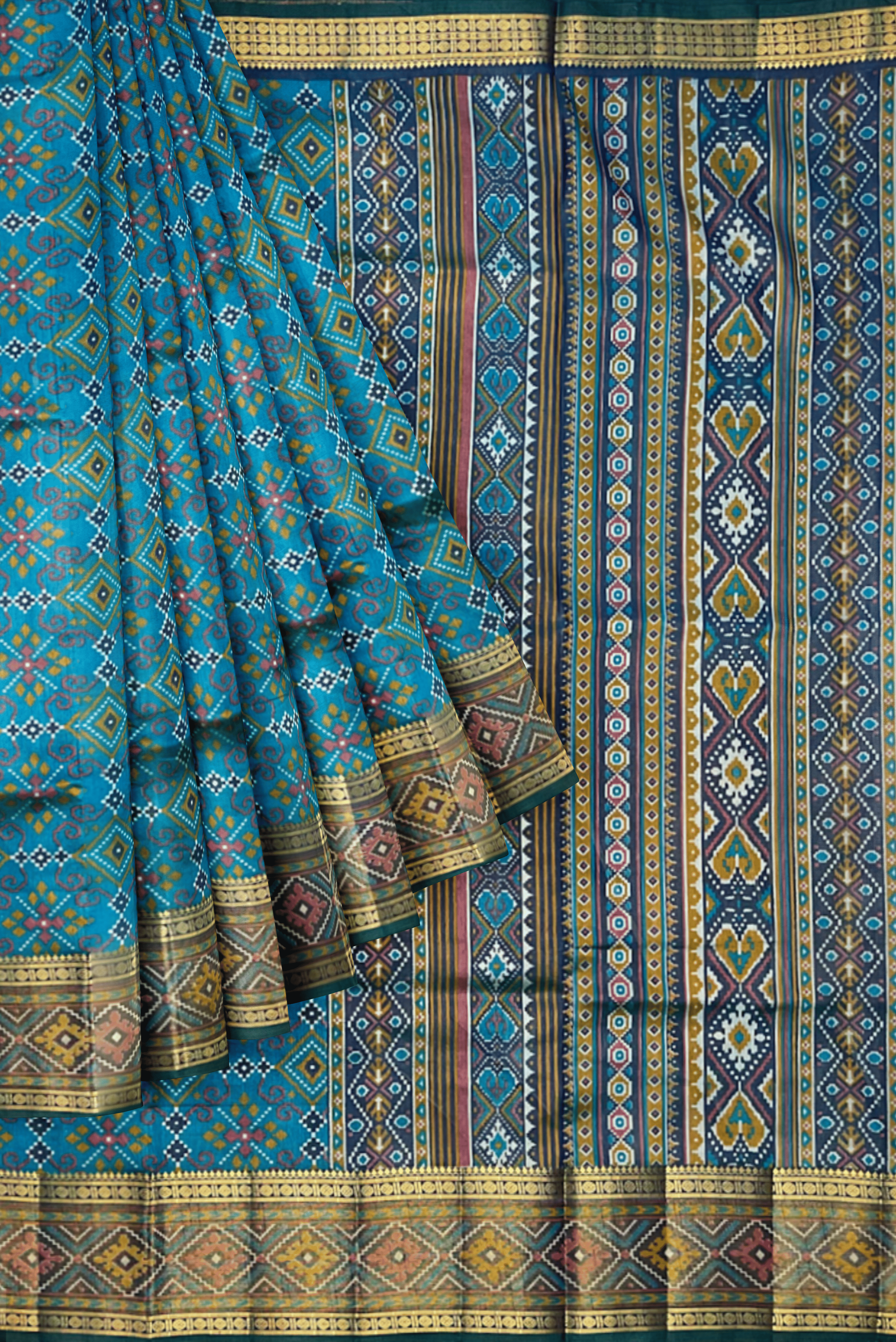 Sapphire Green Pochampally Saree With Patola Pattern