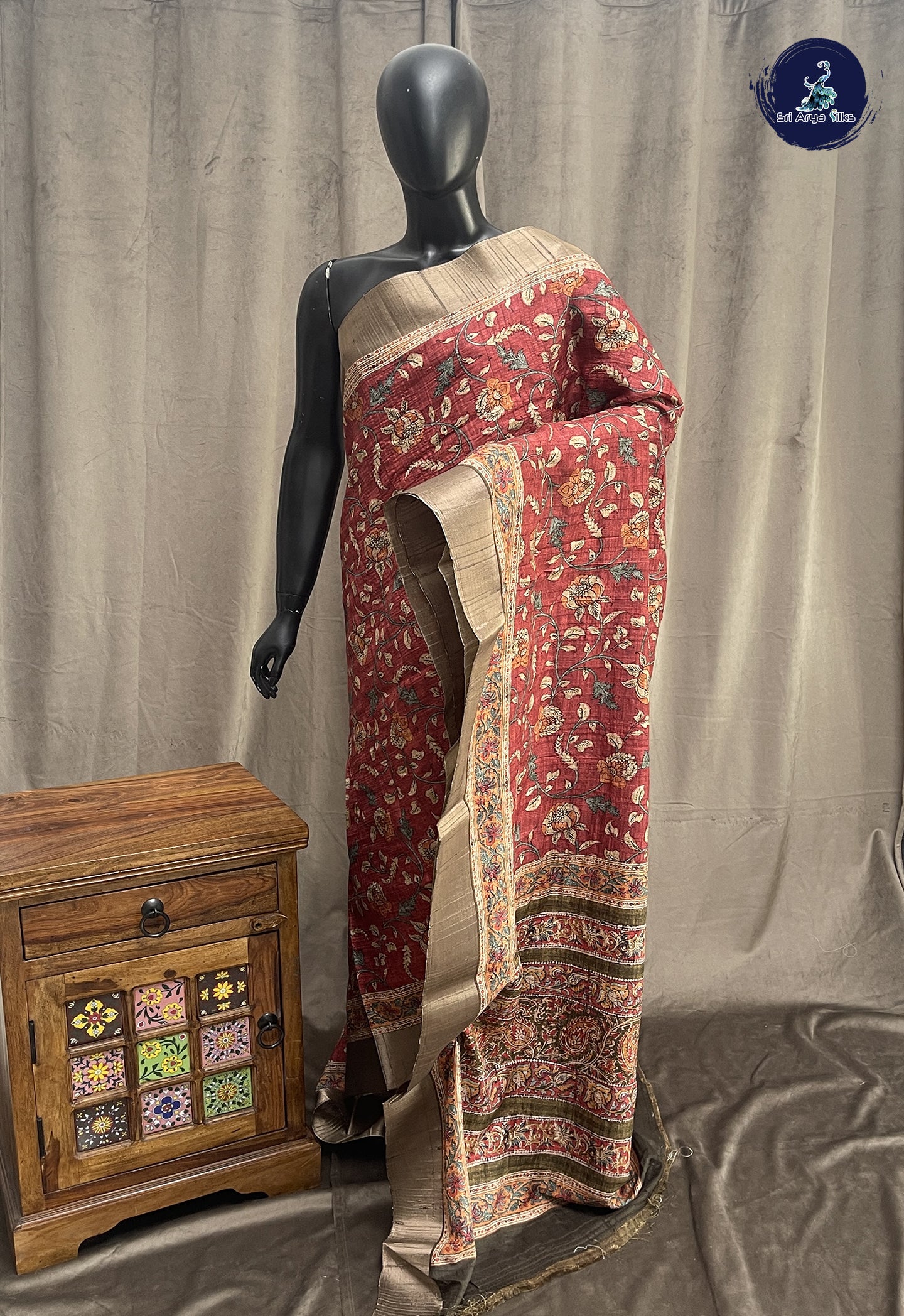 Red Tussar Saree With Printed Pattern