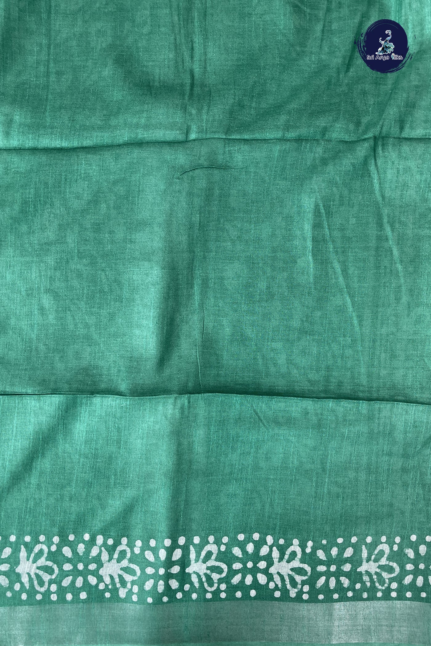 Green Linen Saree With Bhatik Print Pattern