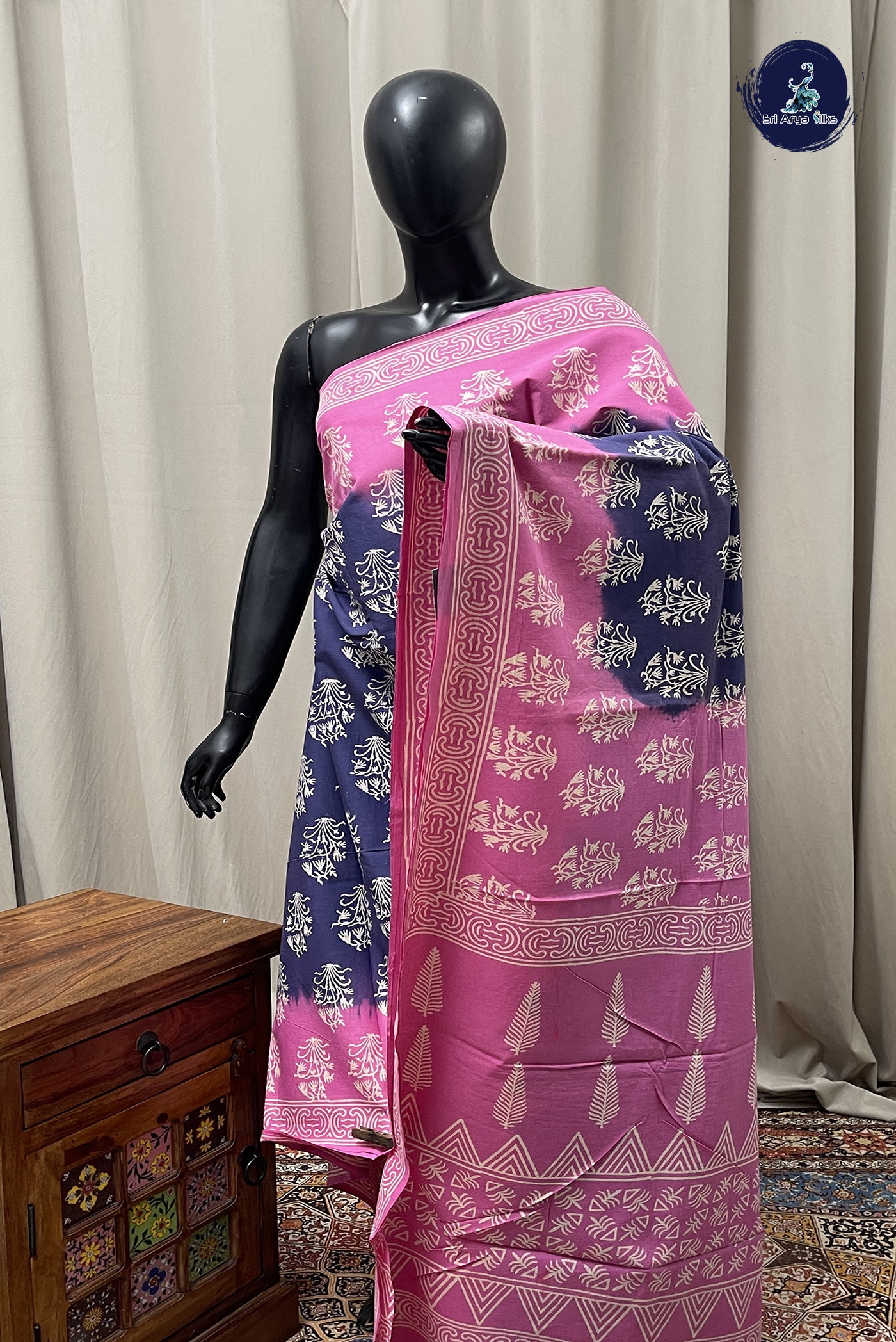 Violet Mul Mul Cotton Saree With Printed Pattern