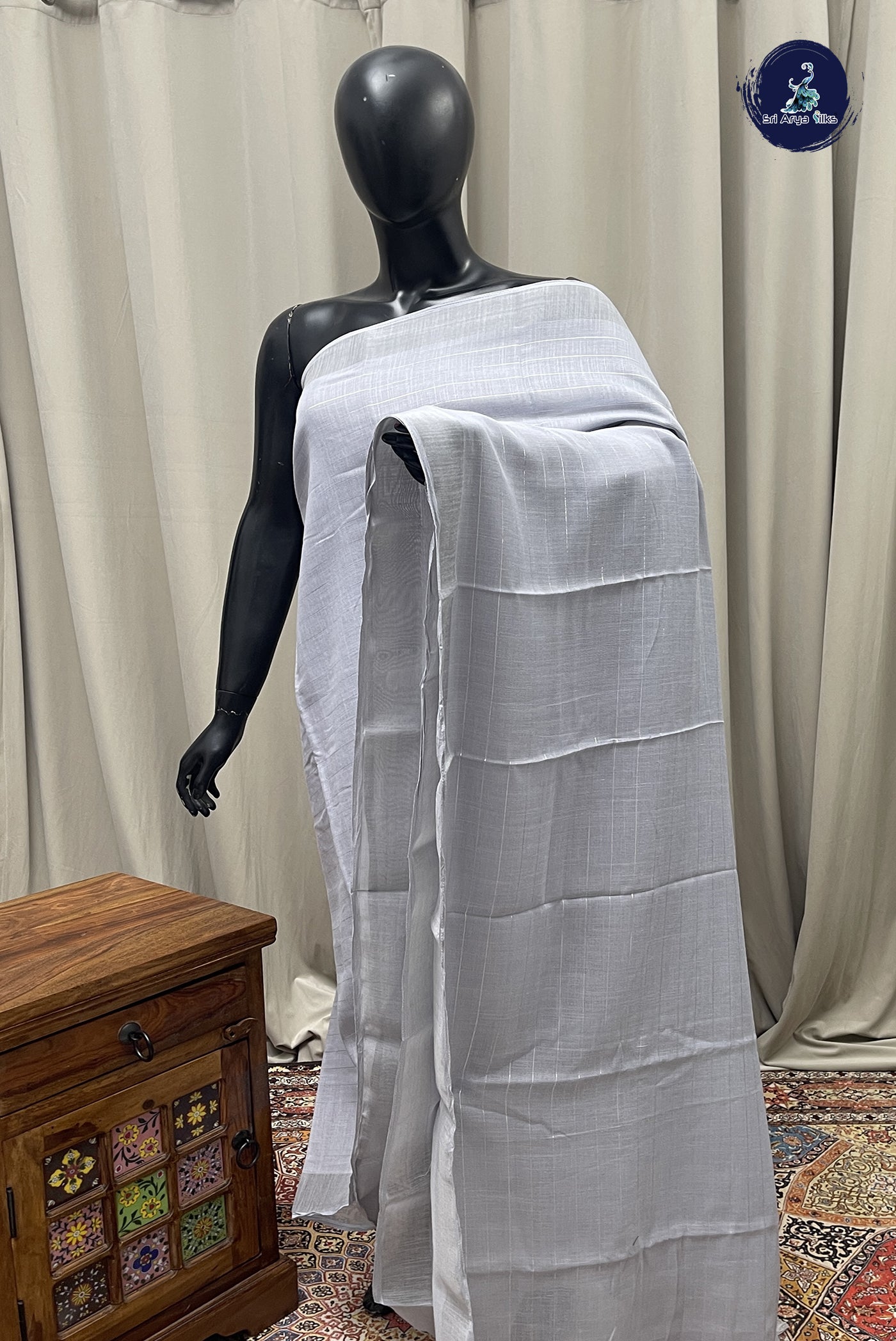 Grey Linen Saree With Stripes Pattern