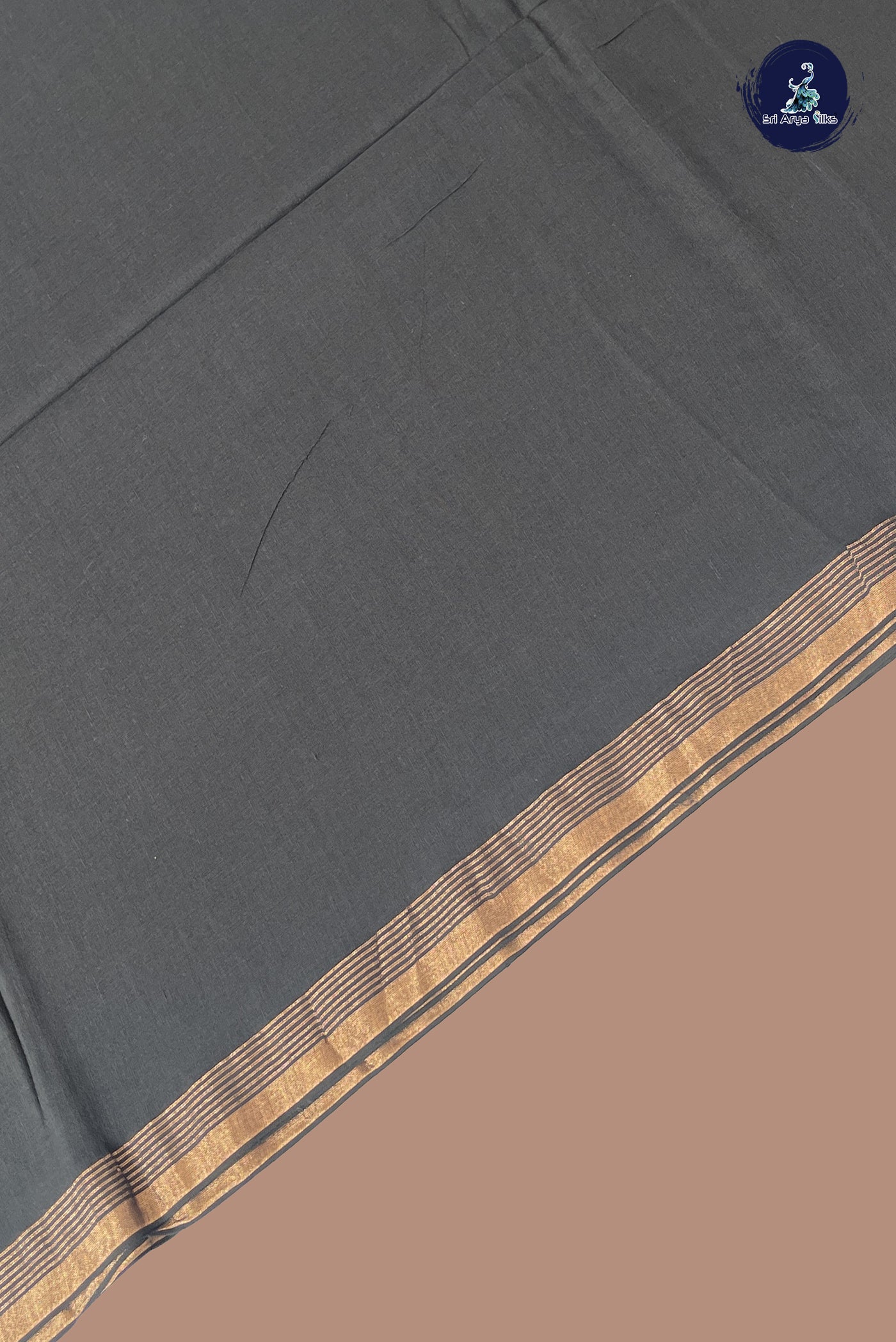 Black Linen Saree With Plain Pattern