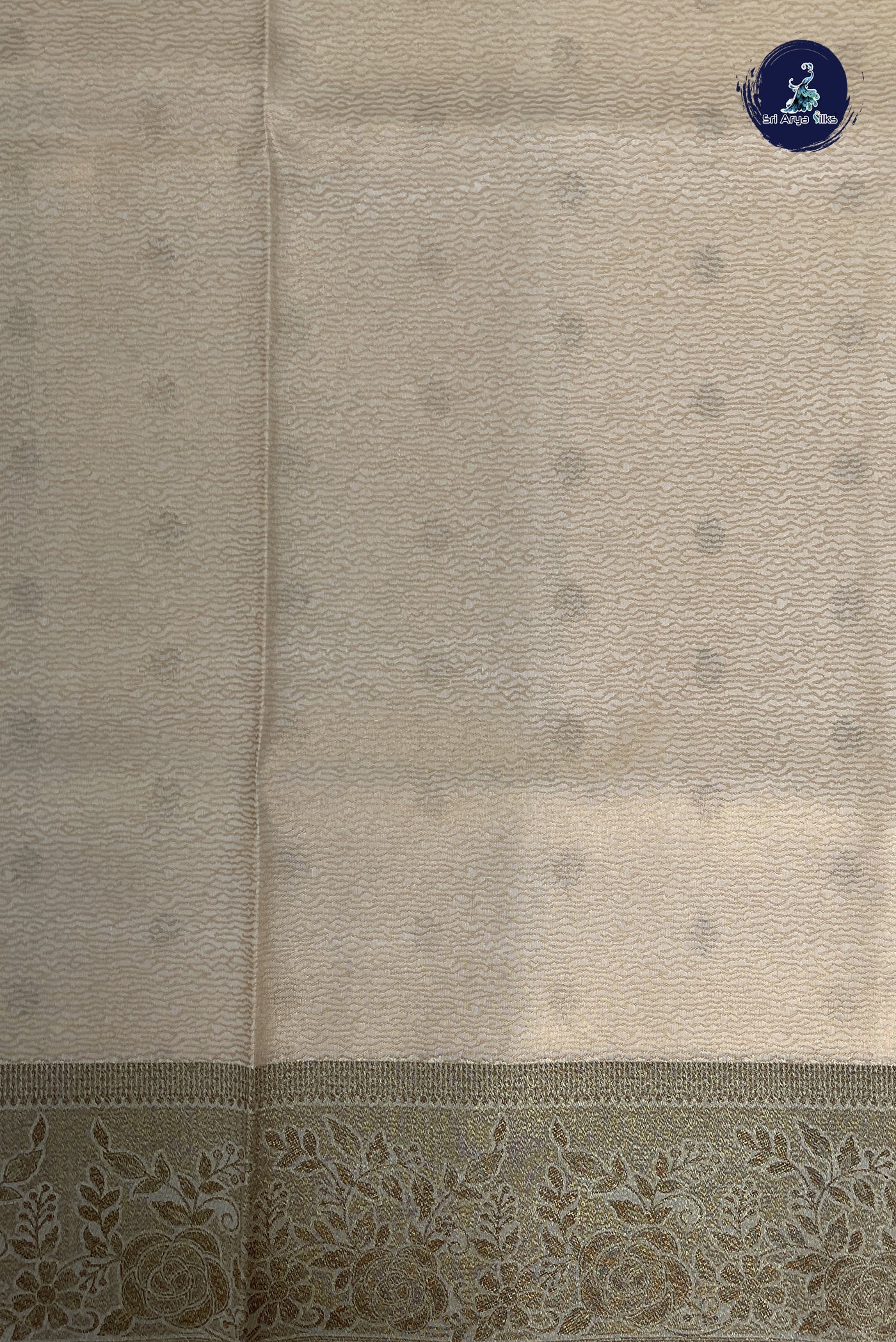 Cream Semi Soft Silk Saree With Jacquard Pattern