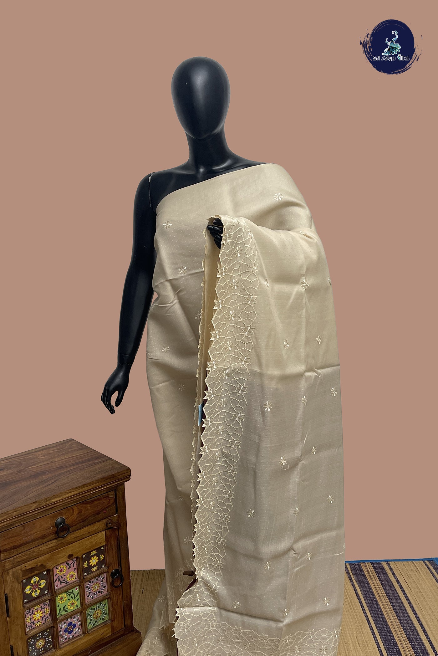 Ivory Semi Tussar Saree With Embroidery Pattern