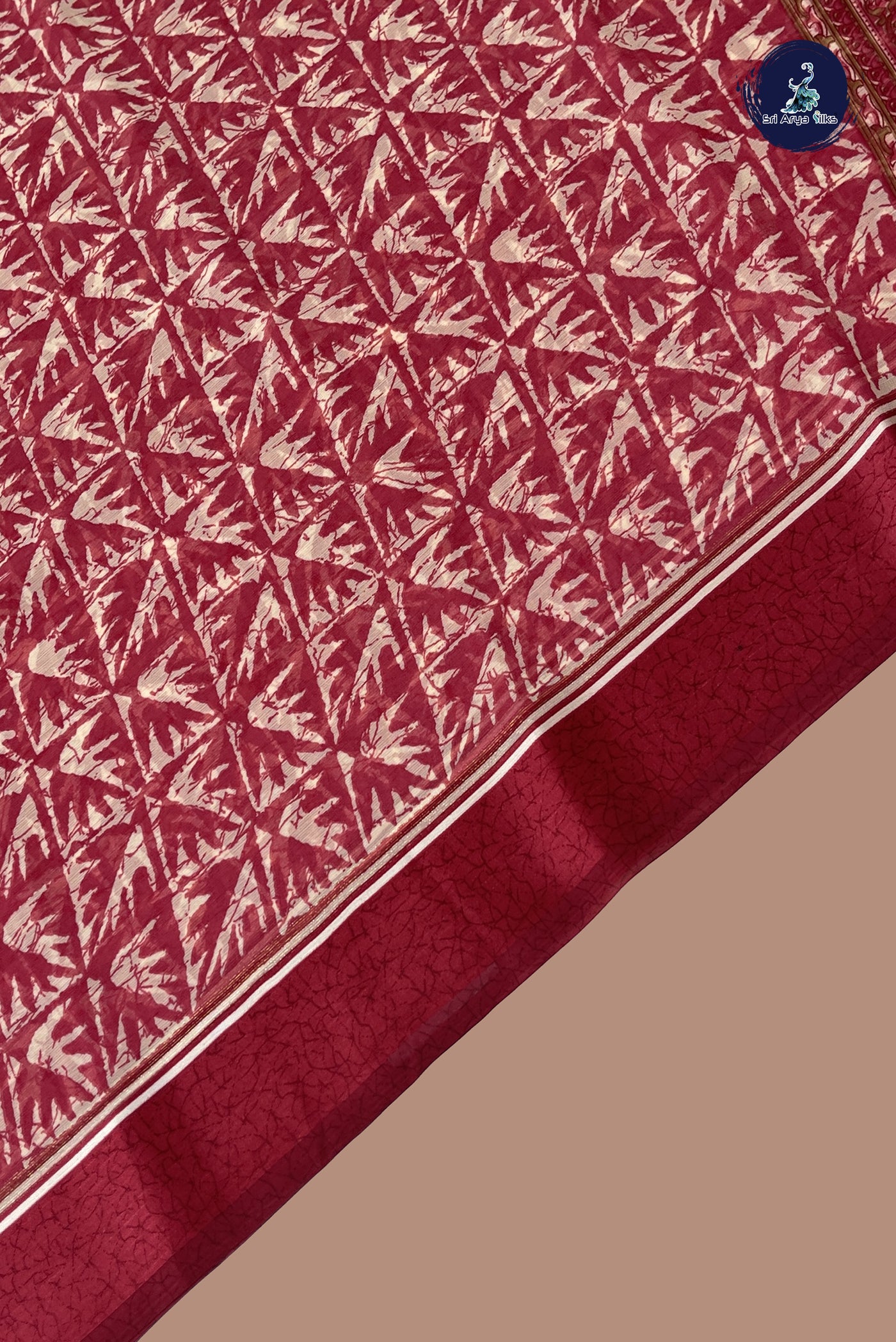 Reddish pink Chiffon Saree With Printed Pattern