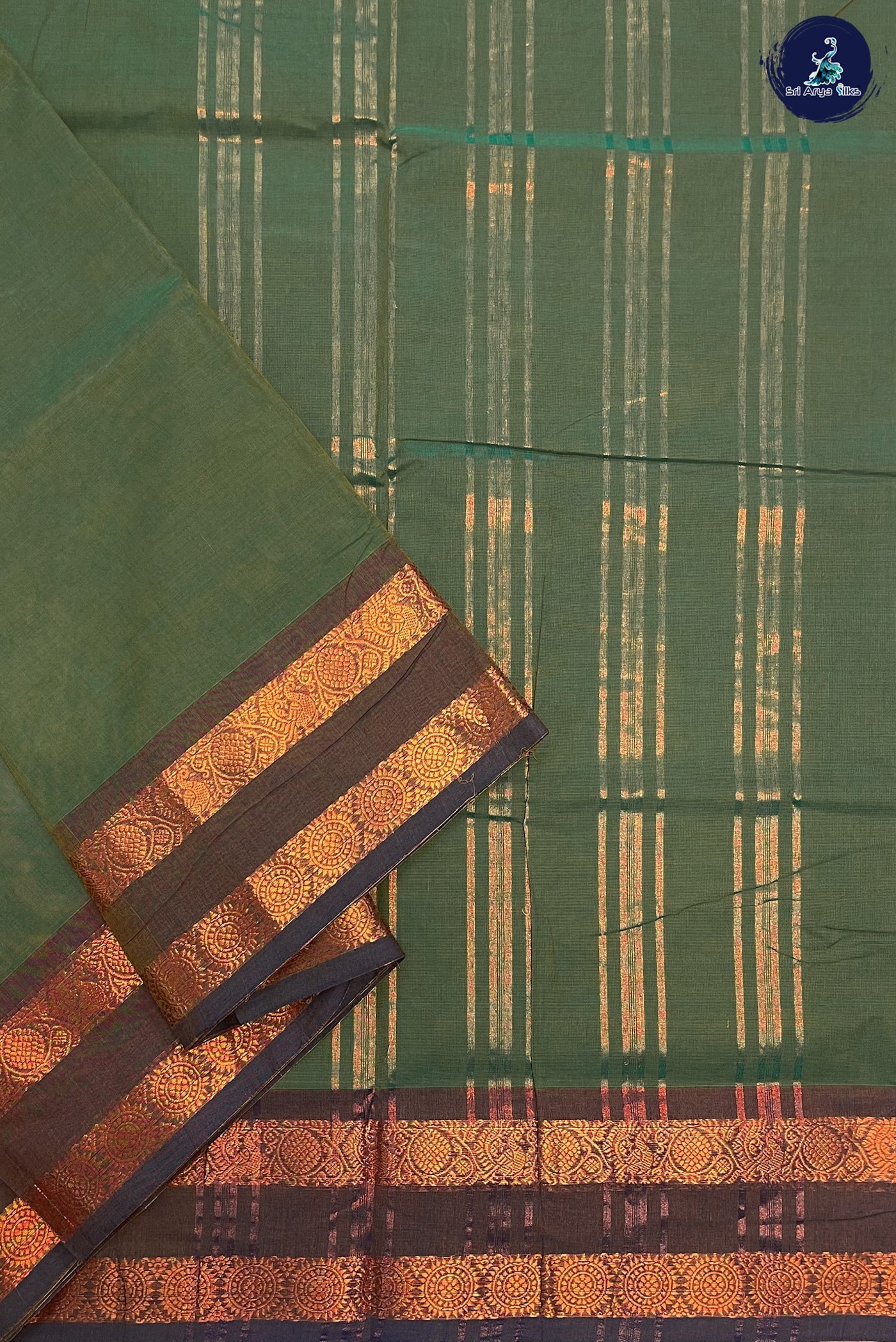 Dual Tone Green Madisar Cotton Saree With Plain Pattern