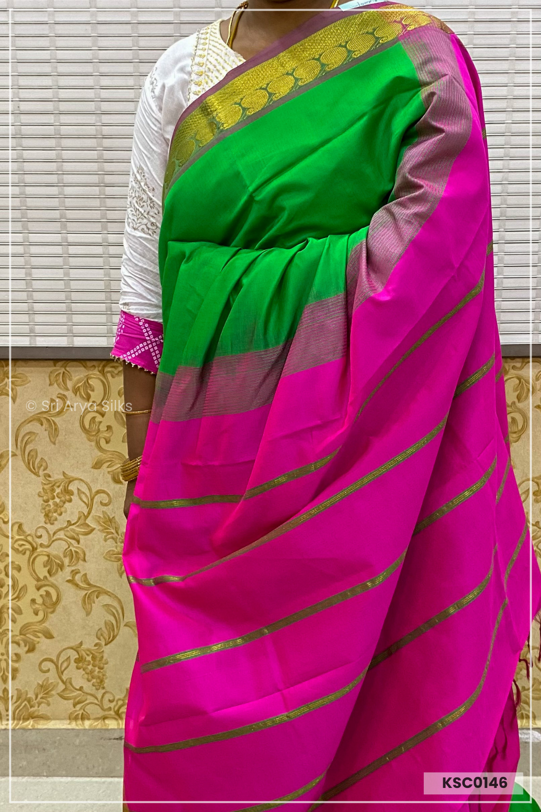 Parrot Green & Pink Simple Saree With Pink Blouse & Simple Pattern