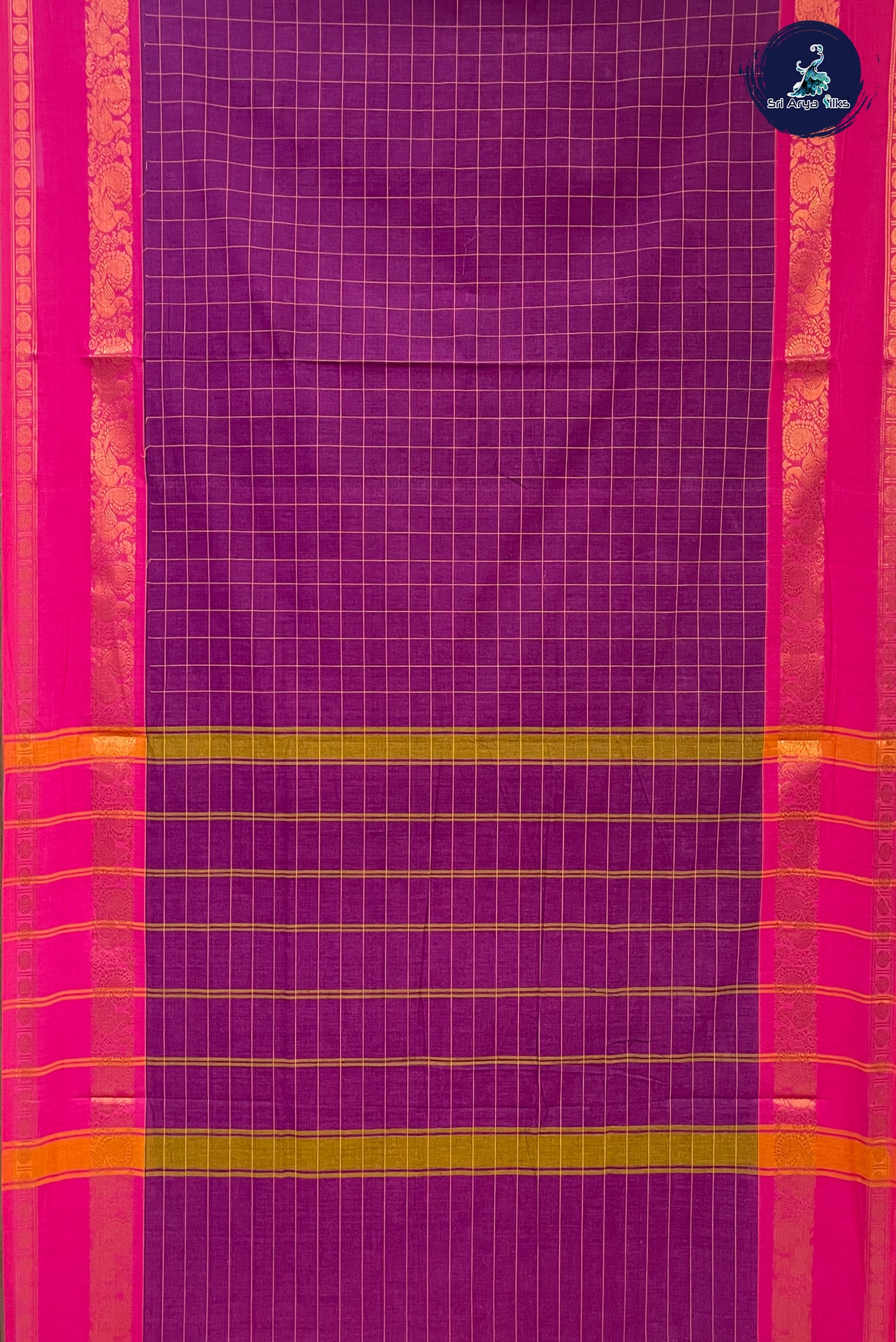 BeetRoot Shade 10 Yards Gift Saree With Checked Pattern