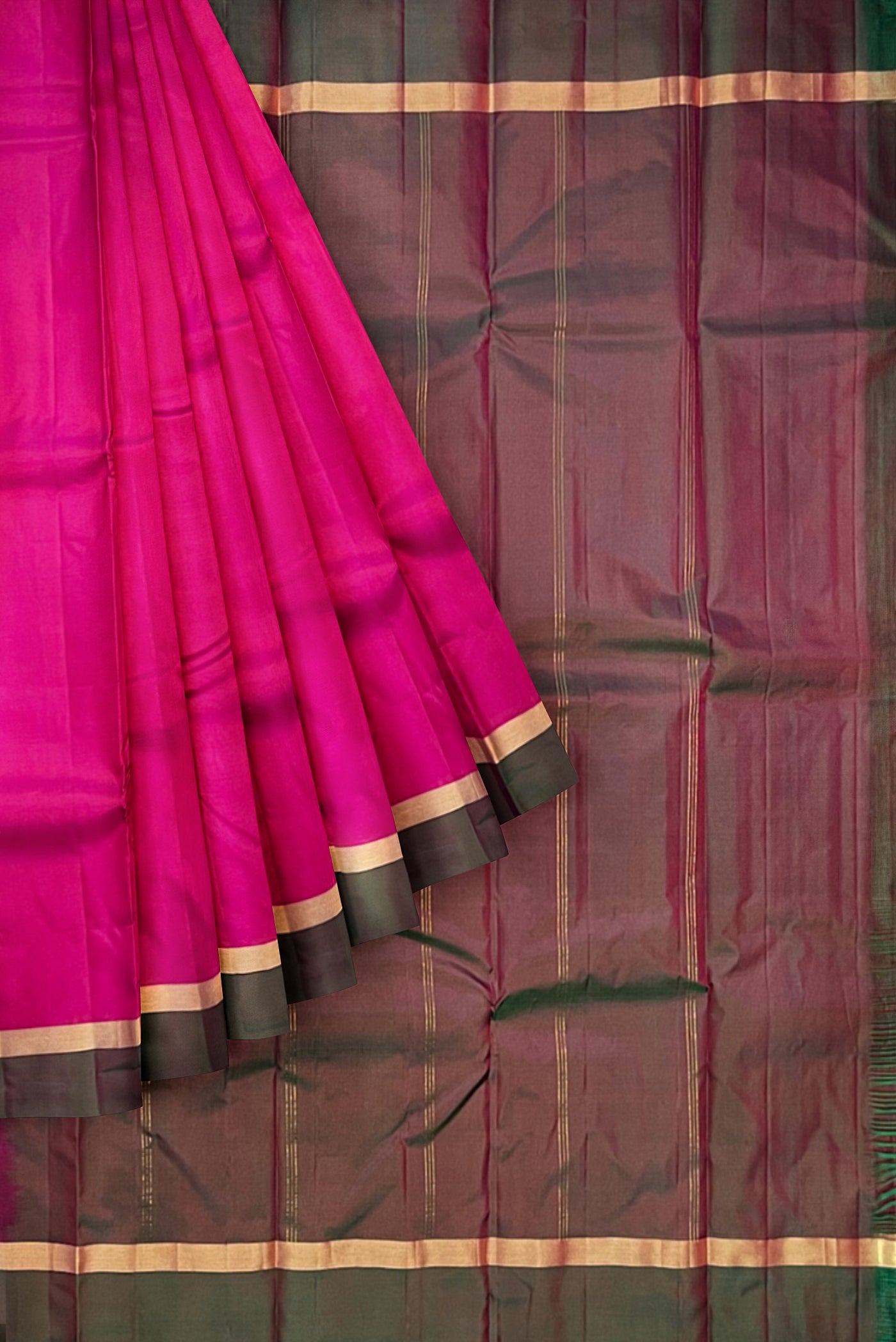 Magenta Pink Light Weight Silk Saree With Plain Pattern