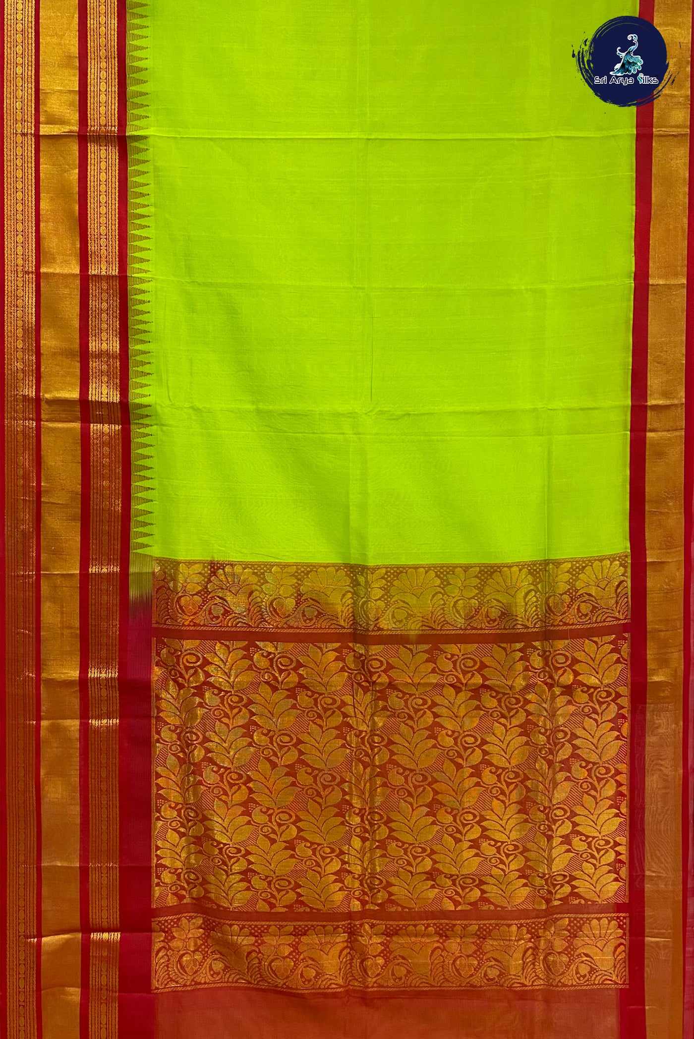 Lime Green Kuppadam Silk Cotton Saree With Plain Pattern