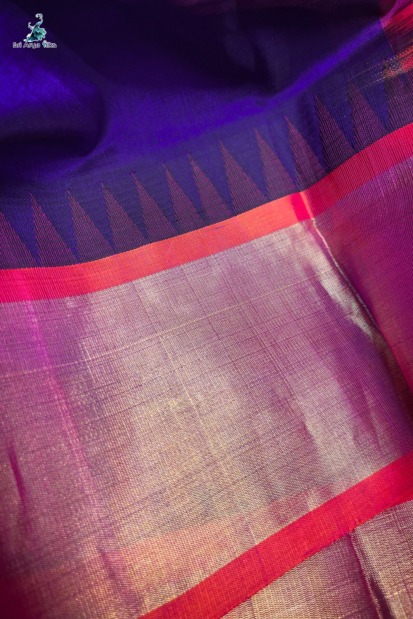 Navy Blue Korvai Silk Cotton Saree With Plain Pattern