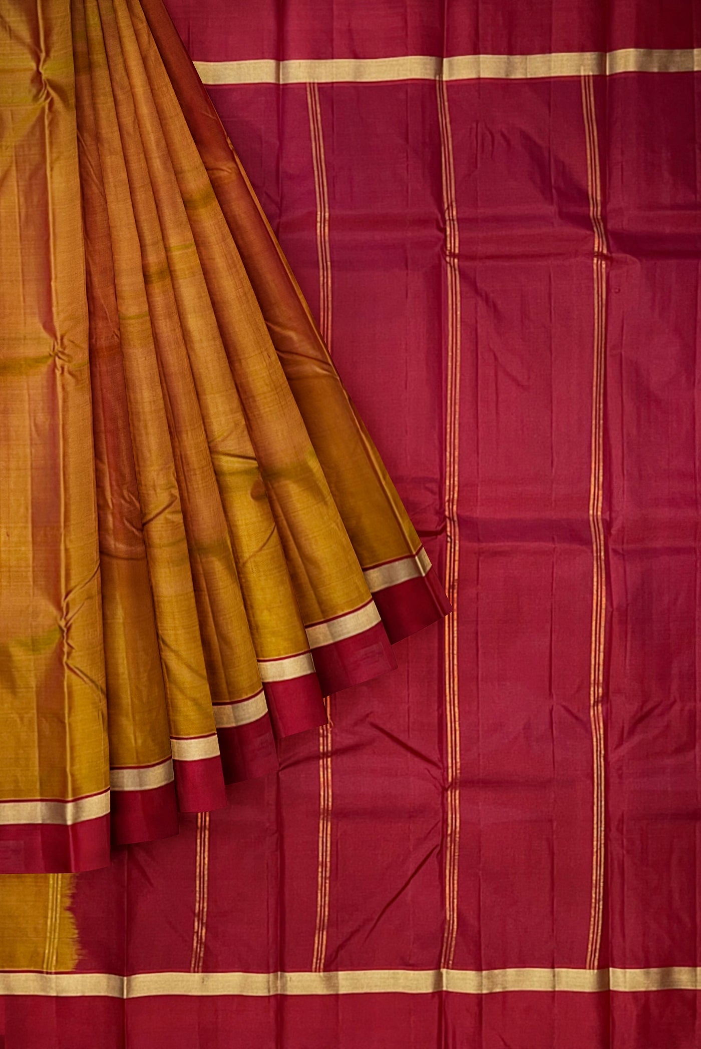 Honey Brown  Light Weight Silk Saree With Plain Pattern