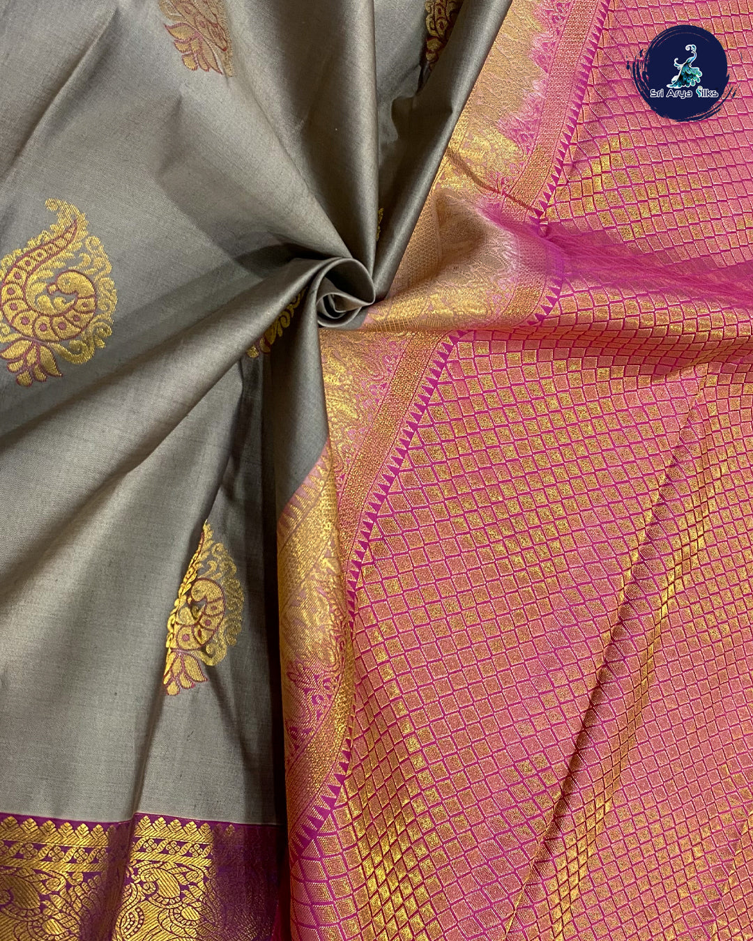 Grey Traditional Silk Saree With Pink Blouse & Buttas Pattern