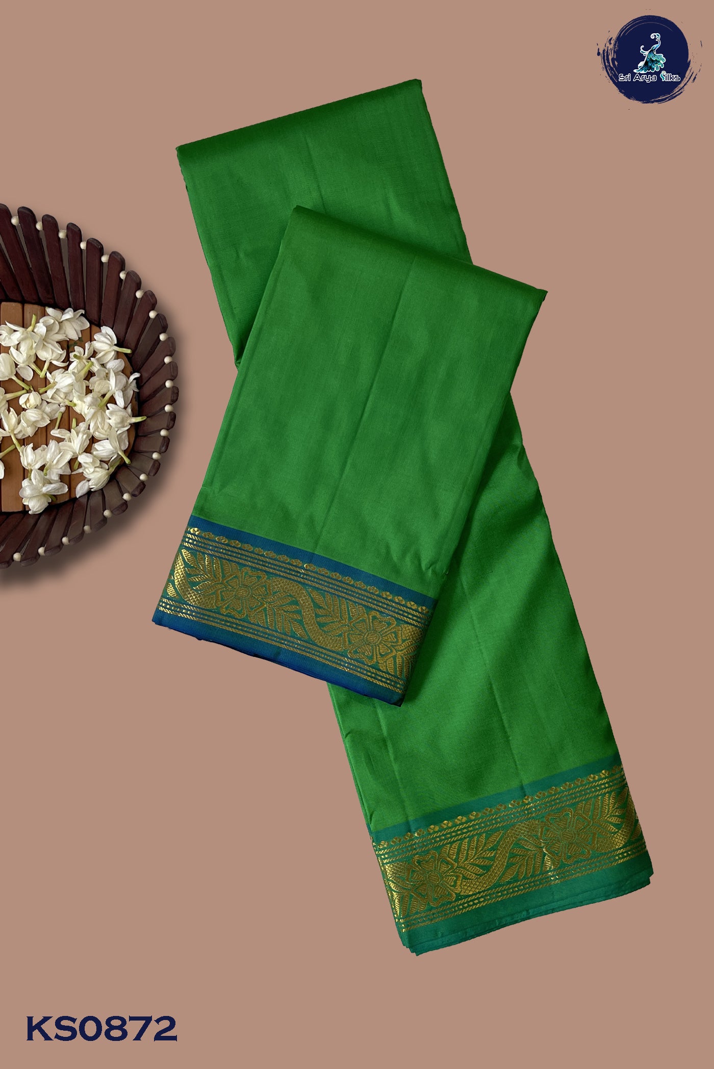 Light Green Light Weight Silk Saree With Plain Pattern