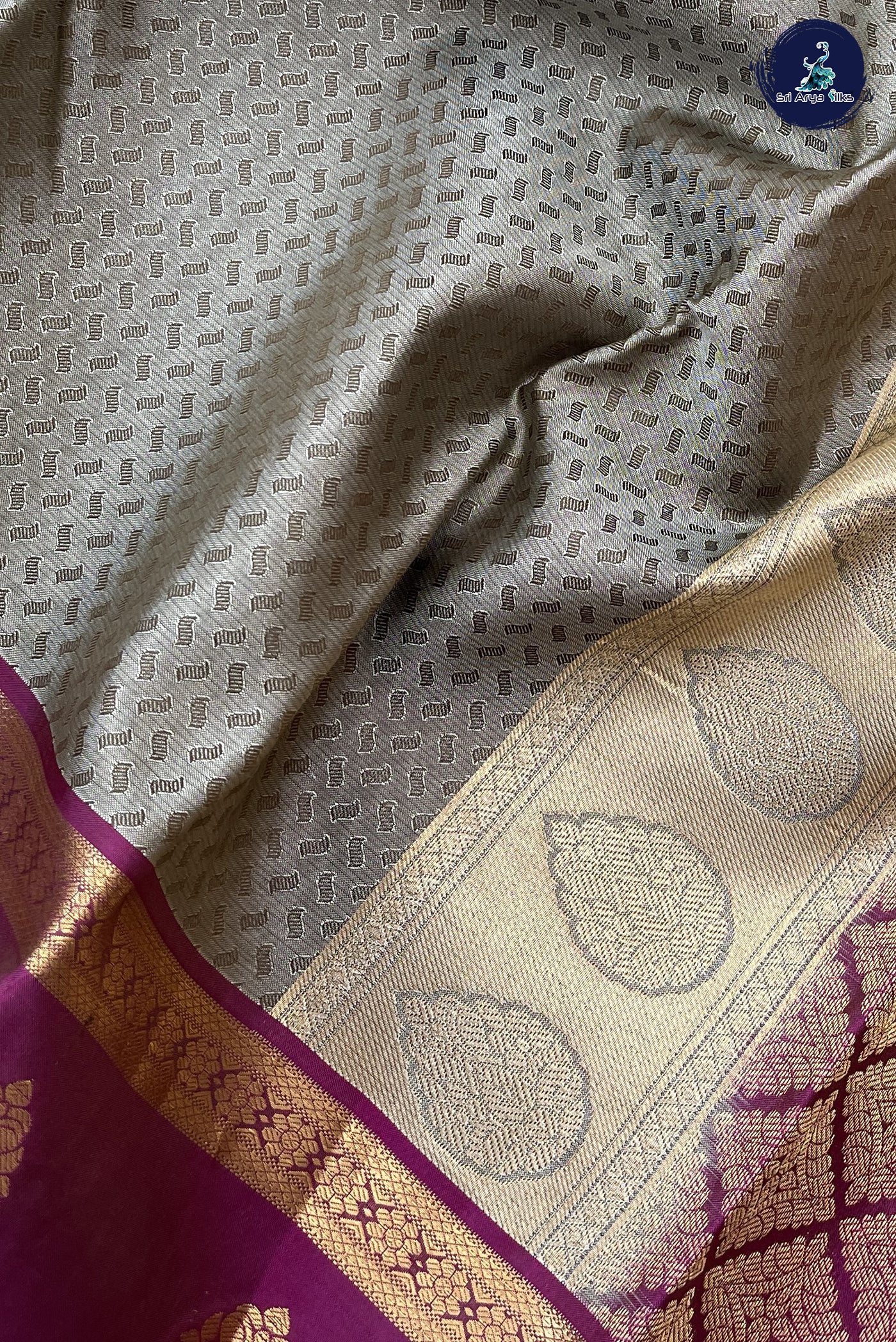 Grey Bridal Silk Saree With Embossed Pattern