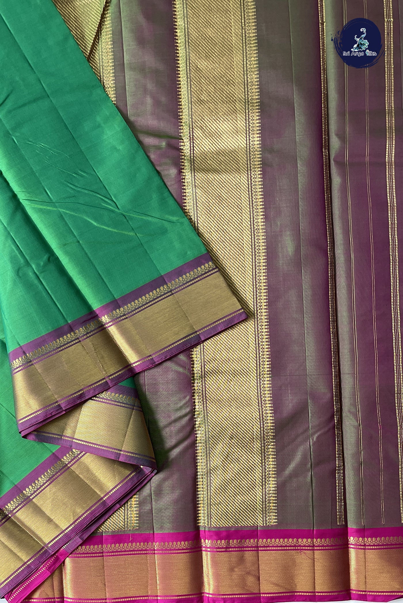 Light Green Light Weight Silk Saree With Doria Lines Pattern