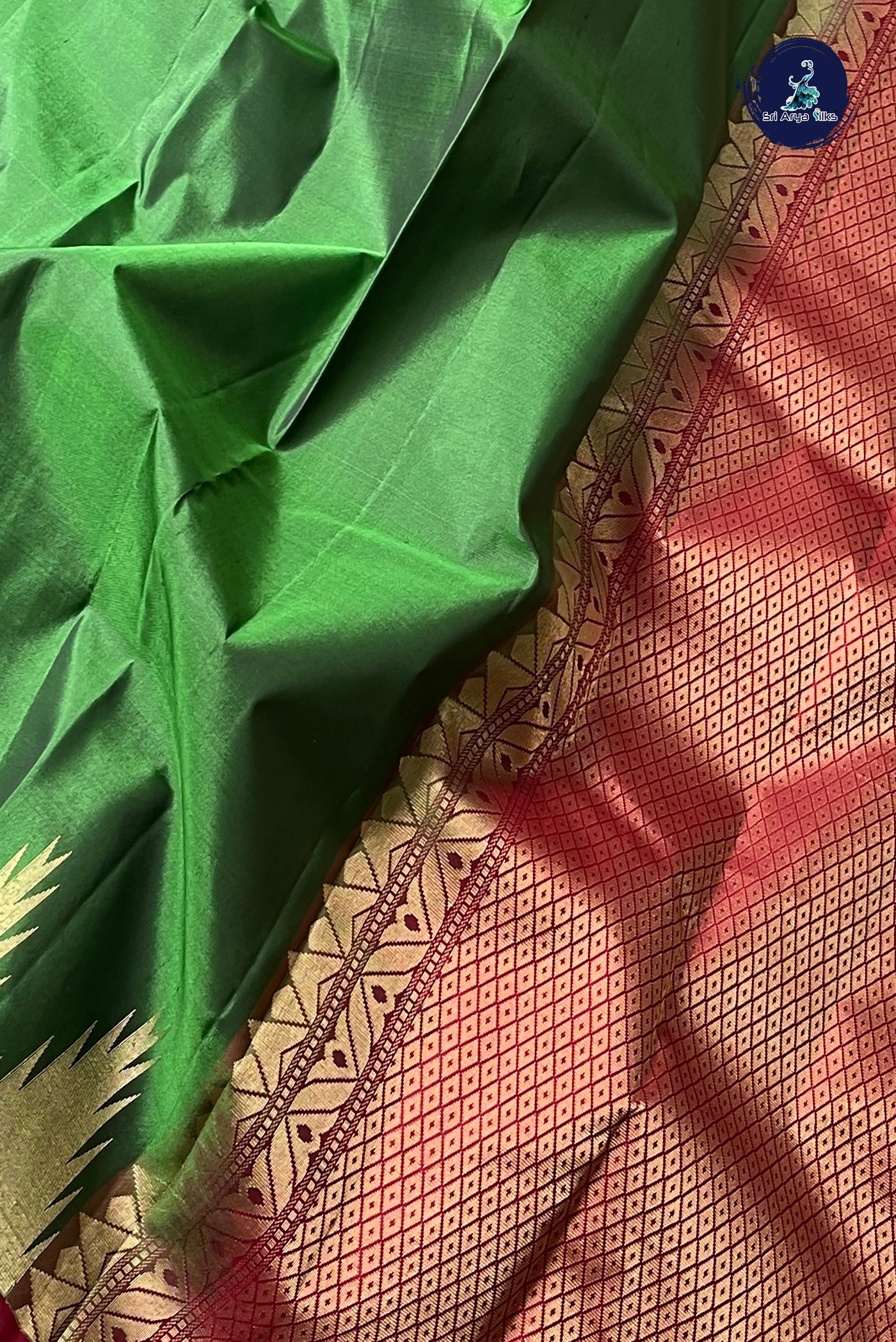 Olive Green Traditional Silk Saree With Plain Pattern