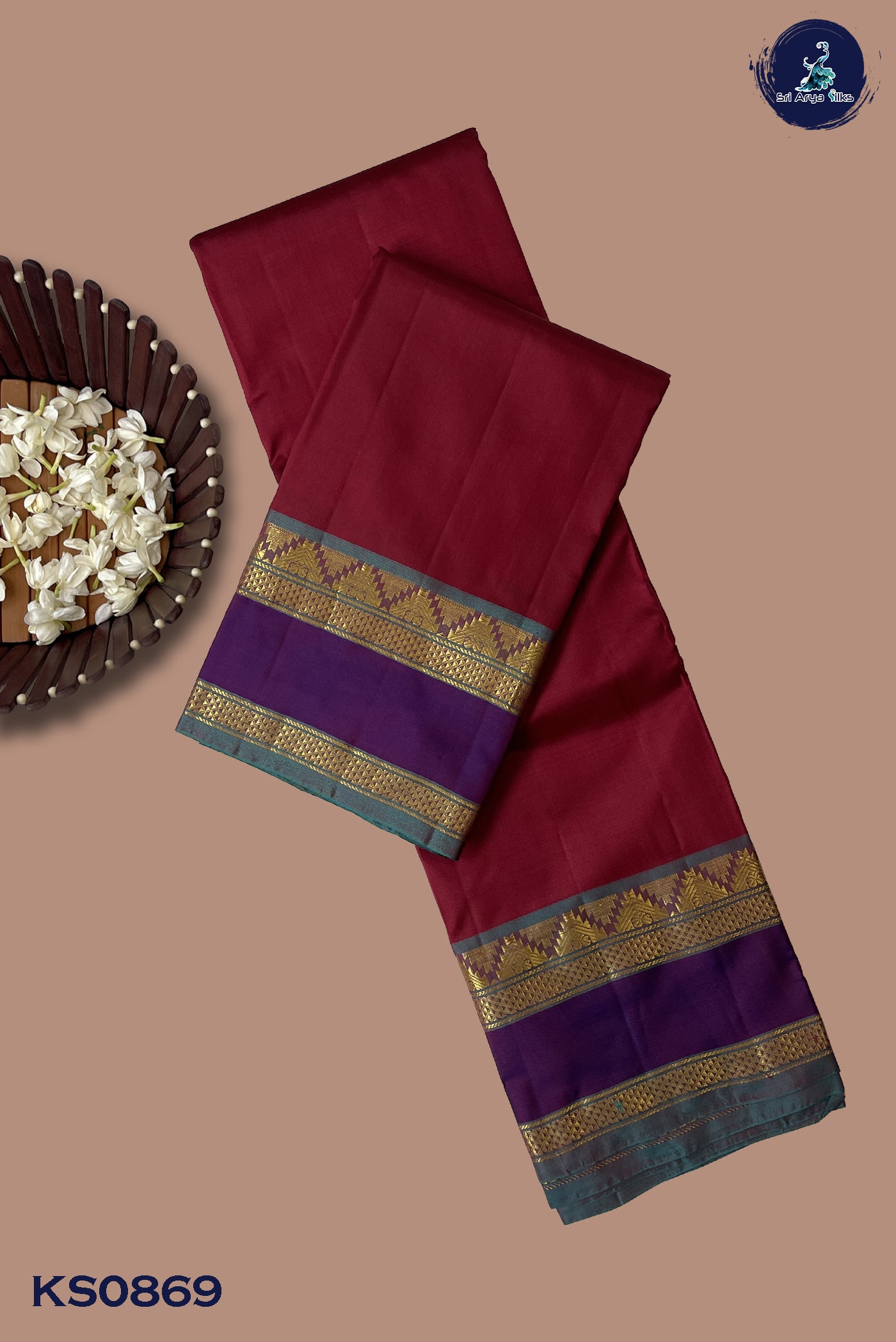 Maroon Light Weight Silk Saree With Plain Pattern