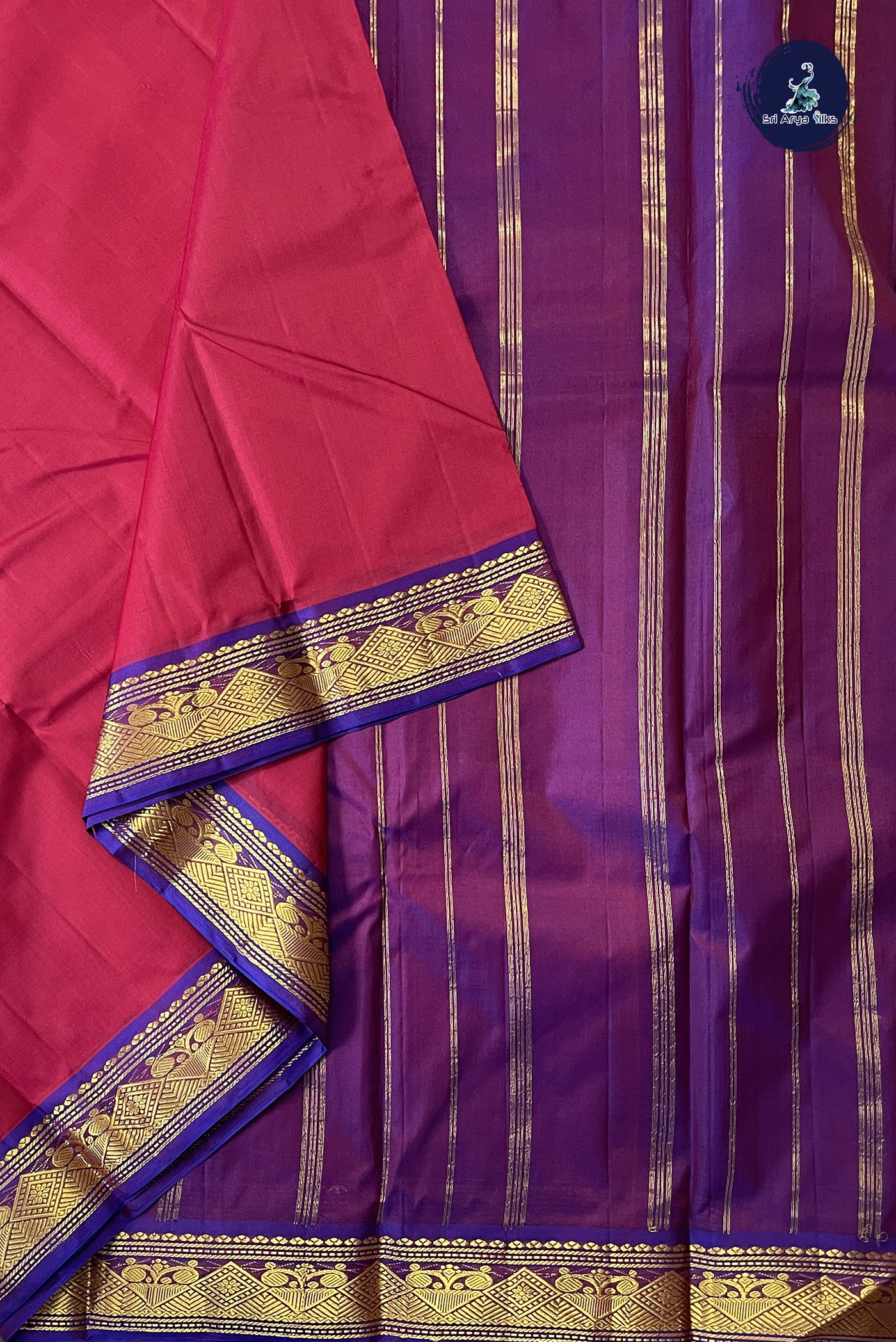 Brick Red Light Weight Silk Saree With Plain Pattern