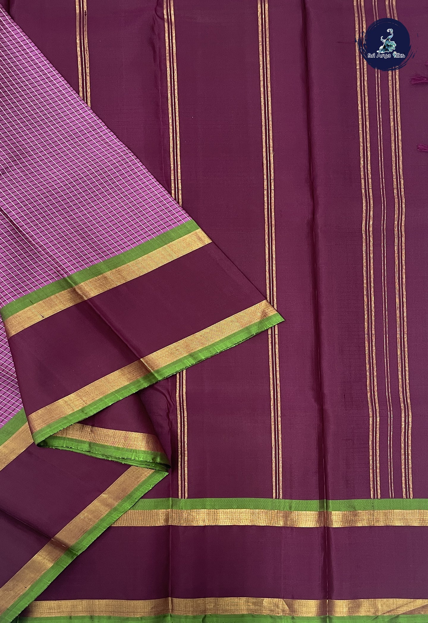 Burgundy Checked Saree With Checked Pattern