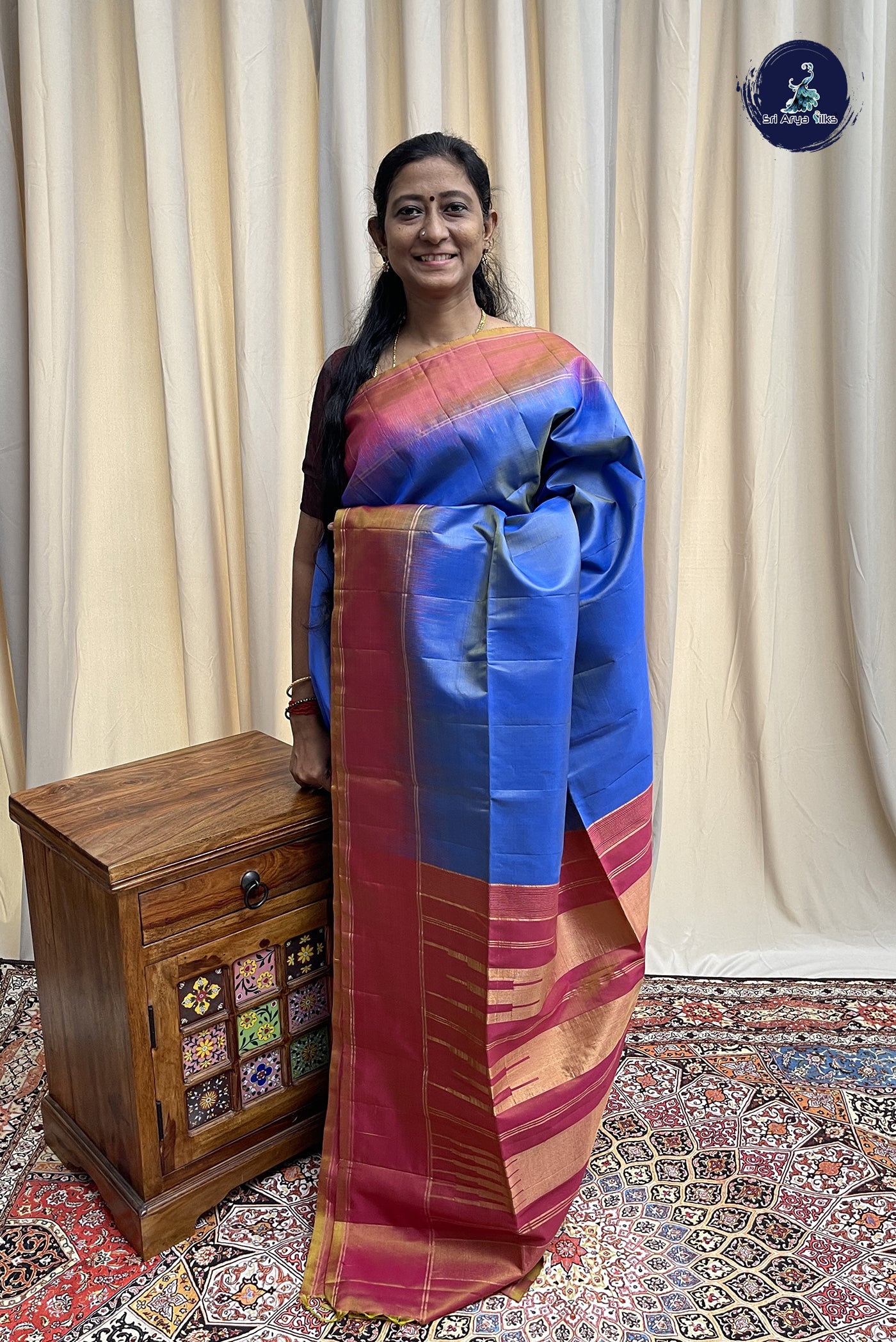 Blue Soft Silk Saree With Plain Pattern