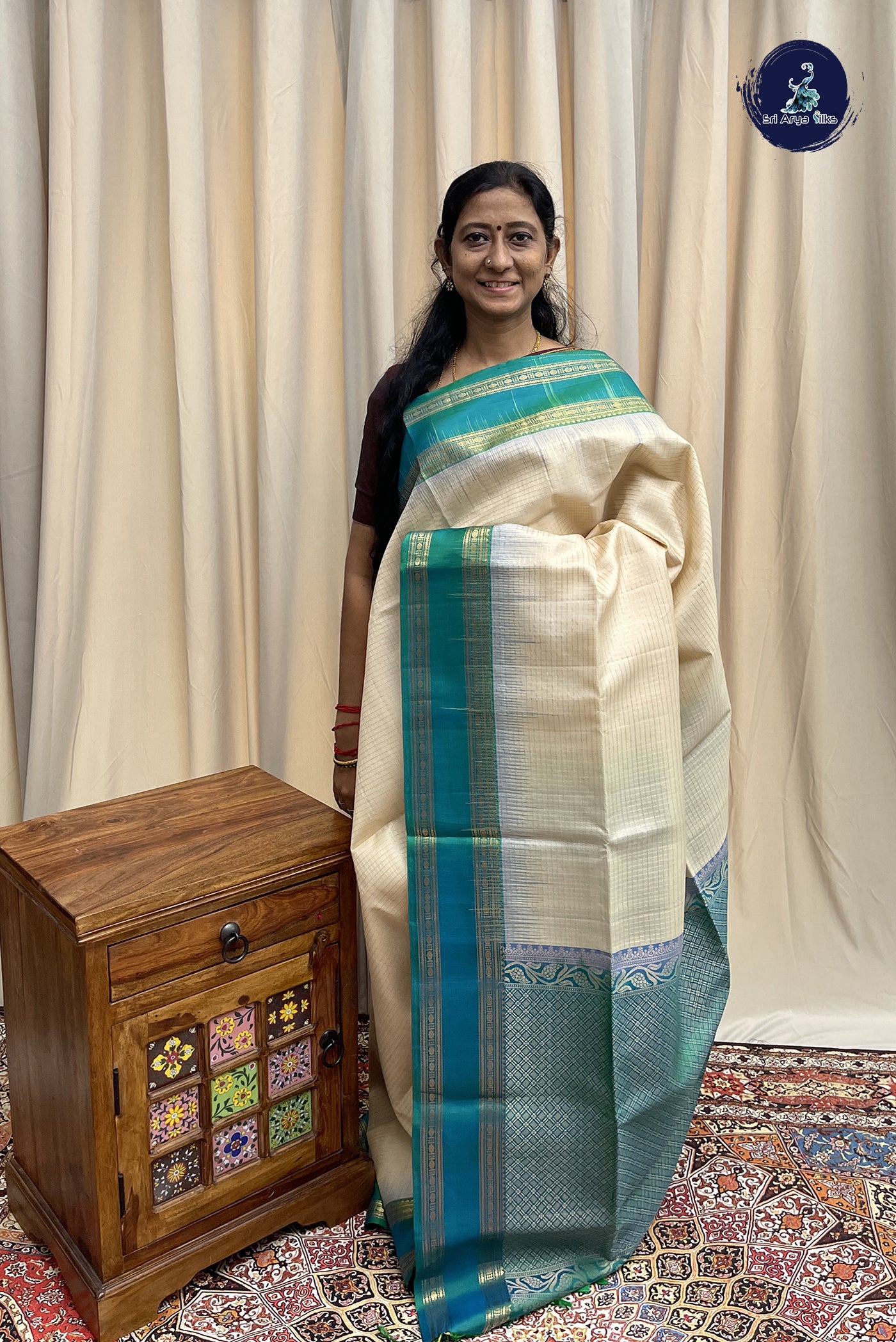 Off White Soft Silk Saree With Zari Checked Pattern