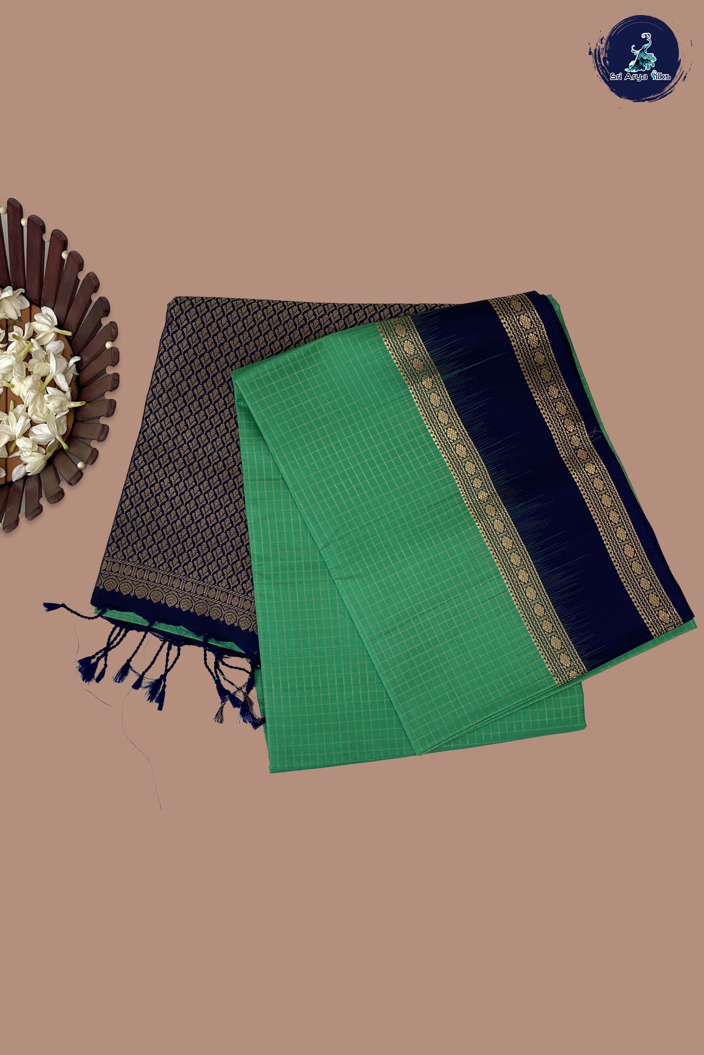 Green Soft Silk Saree With Zari Checked Pattern