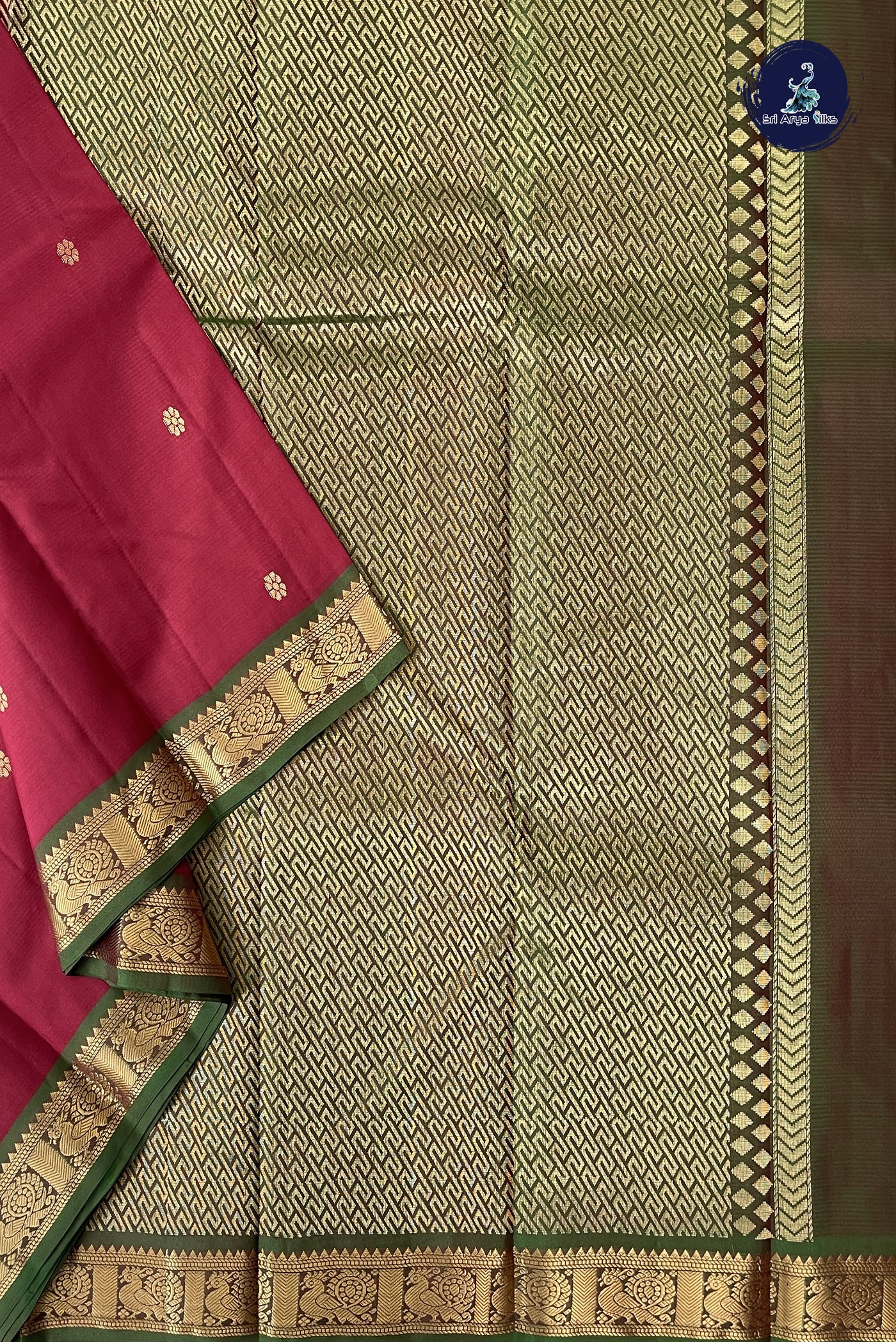 Arakku Light Weight Silk Saree With Zari Buttas Pattern