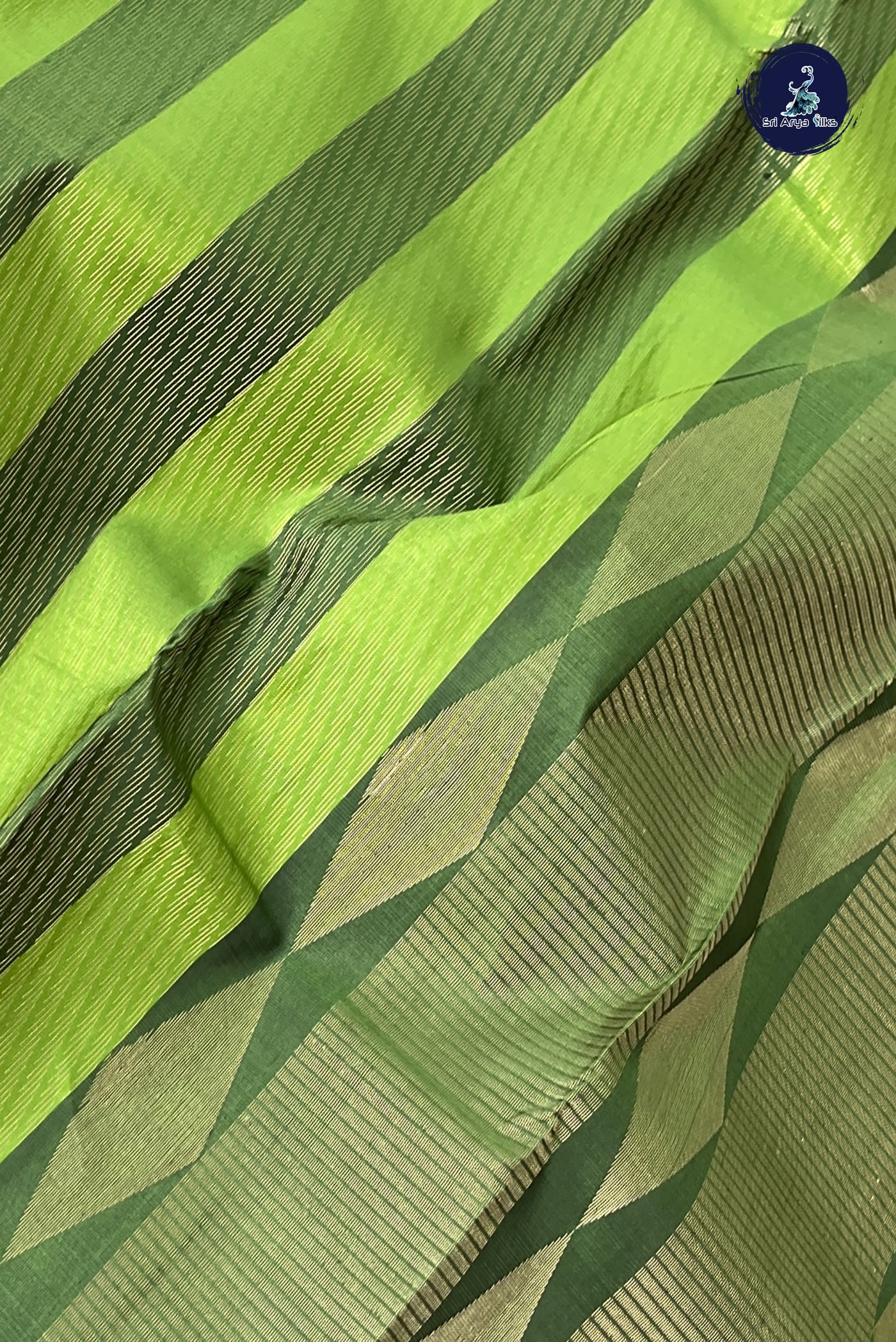 Green Bridal Silk Saree With Jacquard Pattern