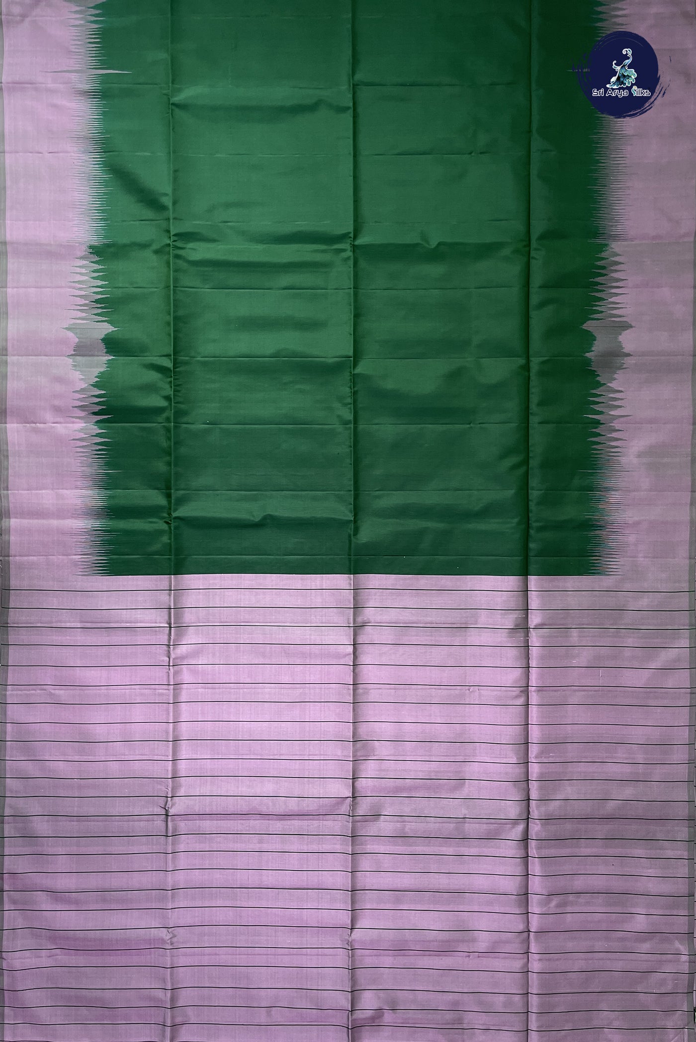 Bottle Green Soft Silk Saree With Plain Pattern