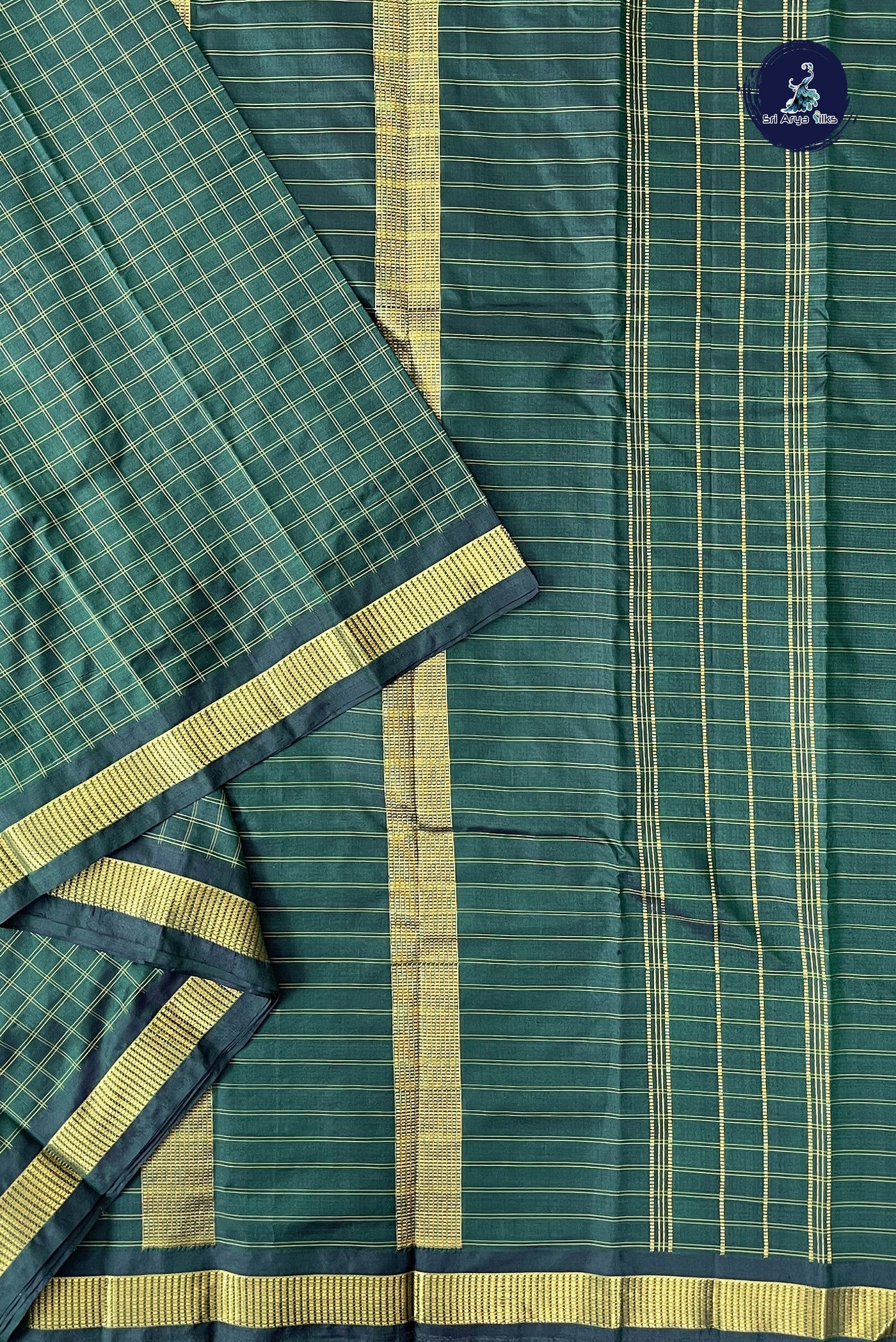 Dark Green Light Weight Silk Saree With Checked Pattern