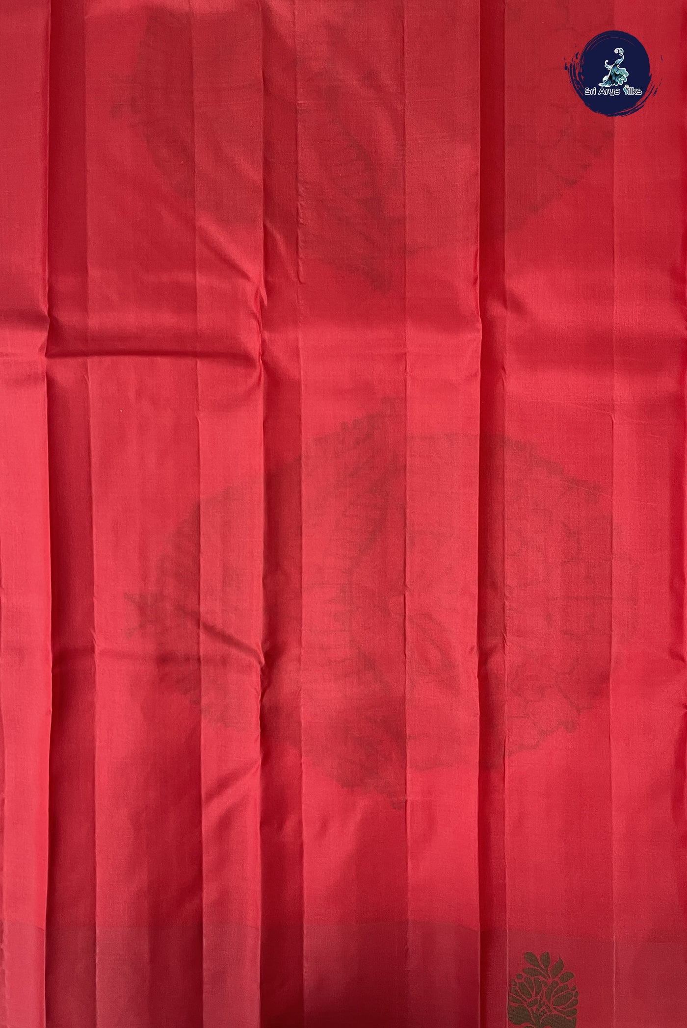 Rust Light Weight Silk Saree With Plain Pattern