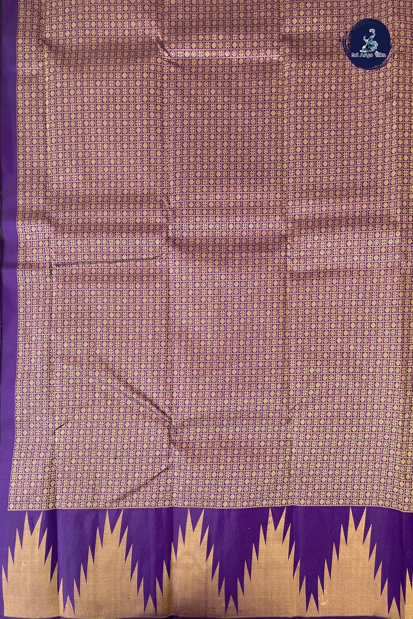 Violet Traditional Silk Saree With Plain Pattern