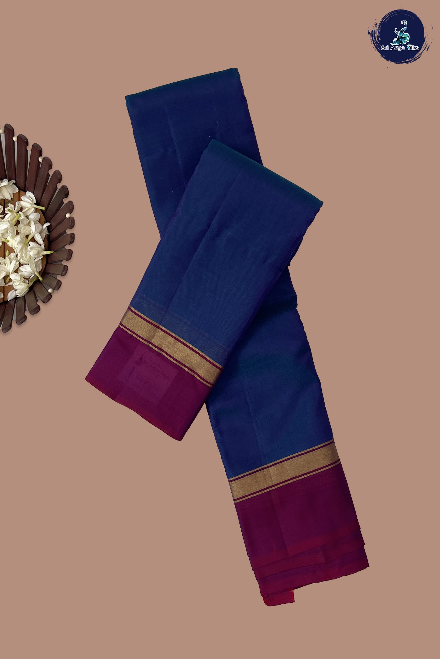 Peacock Blue Light Weight Silk Saree With Plain Pattern