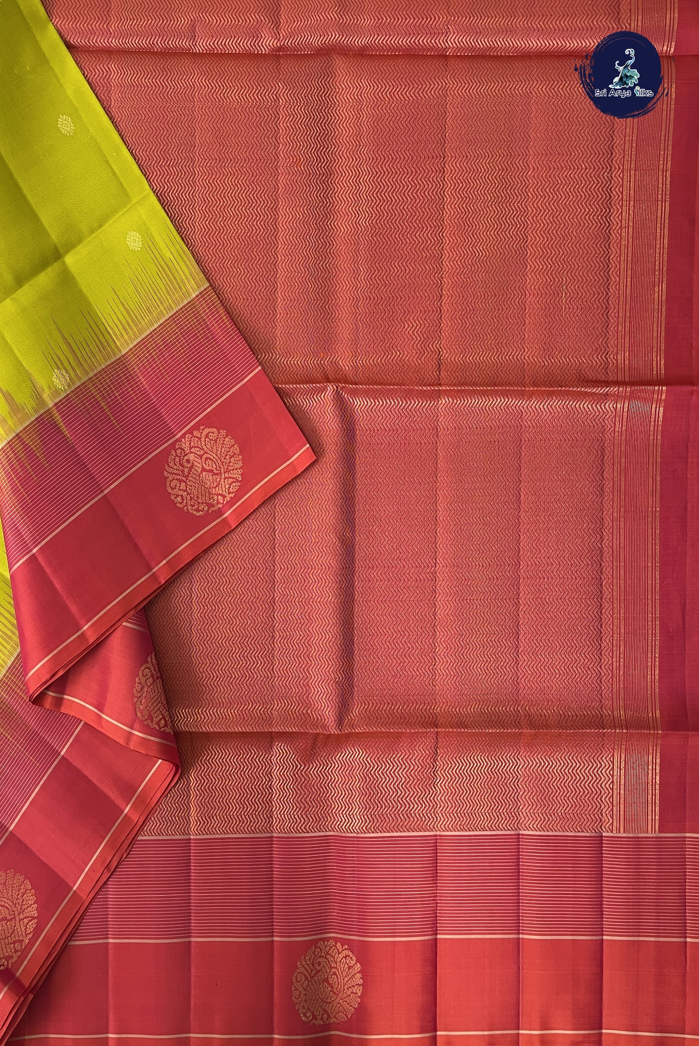Paasiparupu Green Soft Silk Saree With Zari Buttas Pattern