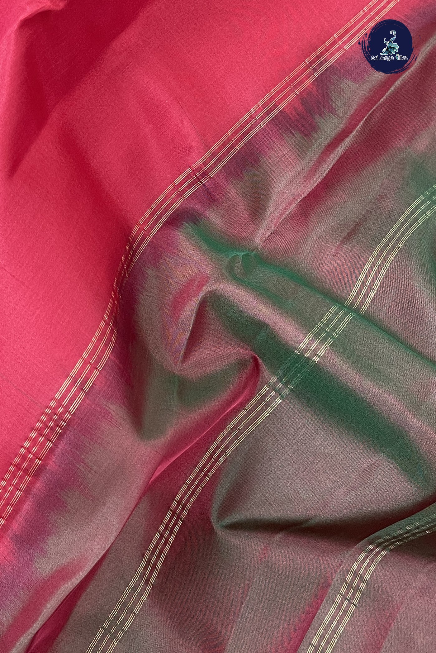 Maroon Light Weight Silk Saree With Plain Pattern