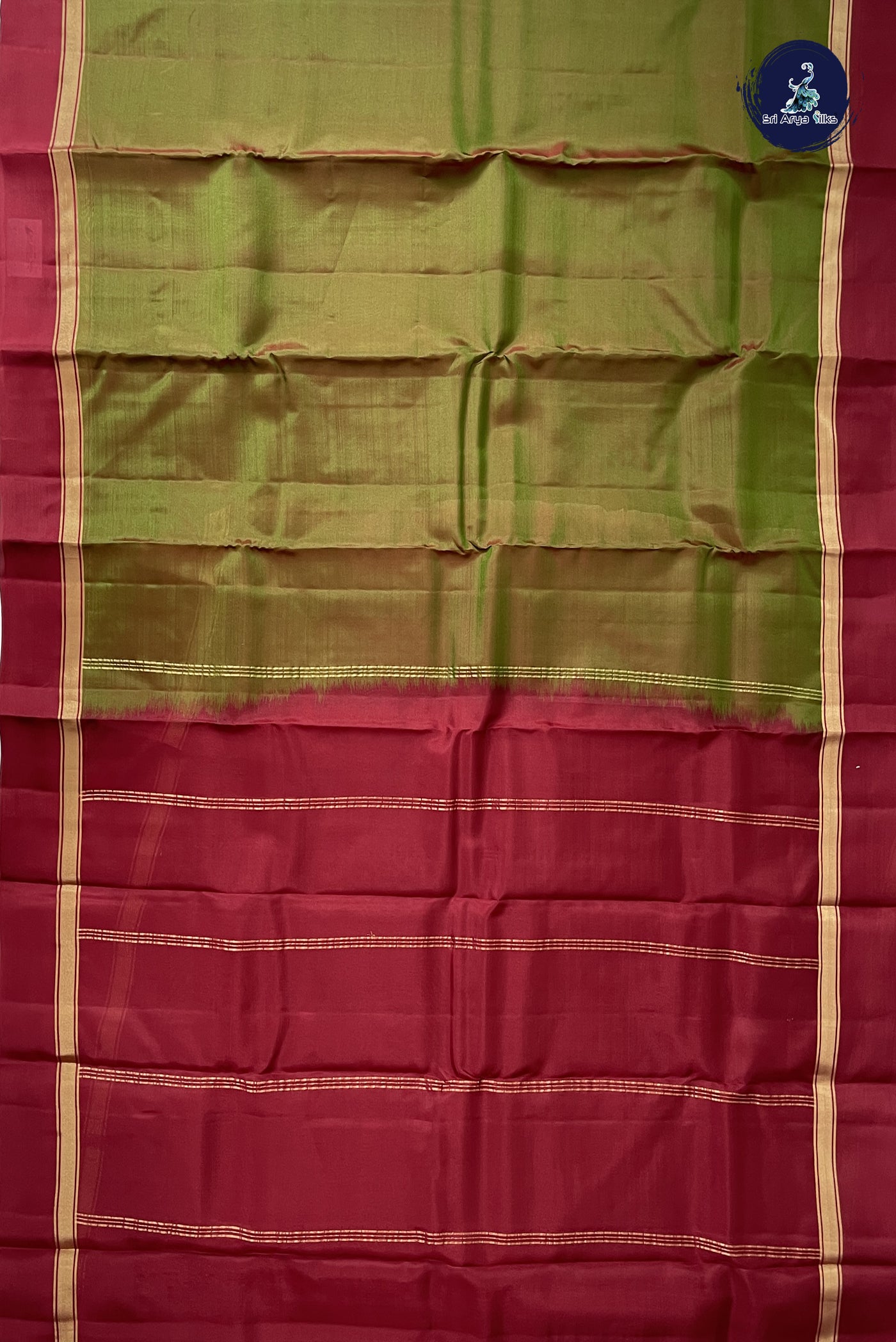 Dual Tone Green Light Weight Silk Saree With Plain Pattern