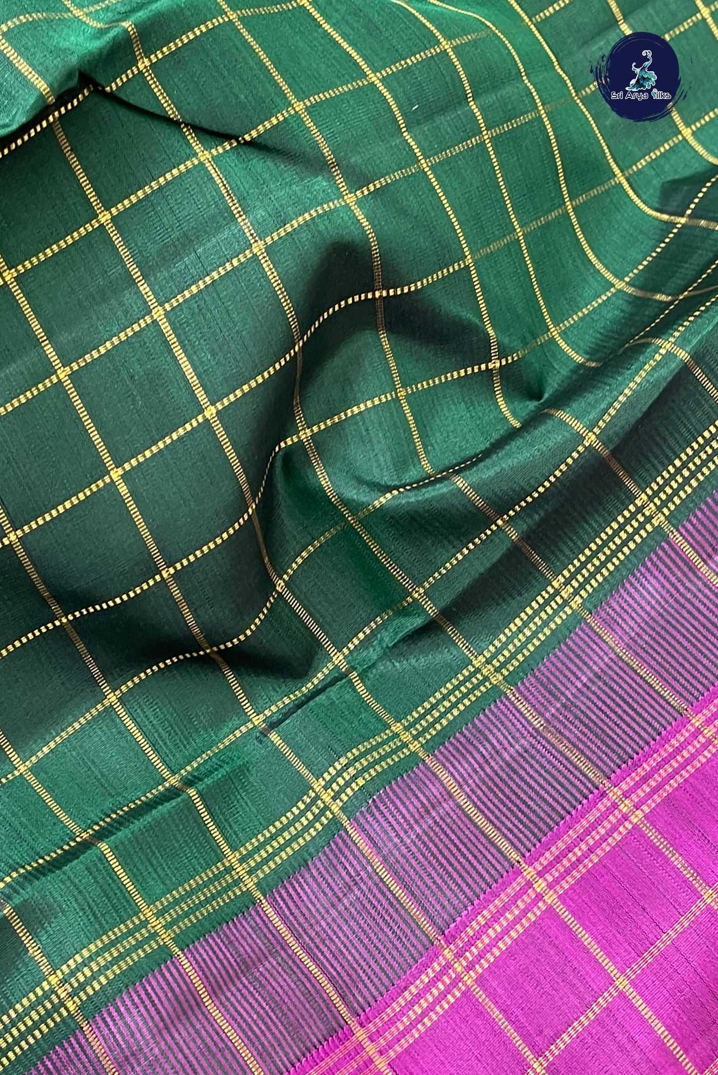 Bottle Green Checked Saree With Zari Checked Pattern