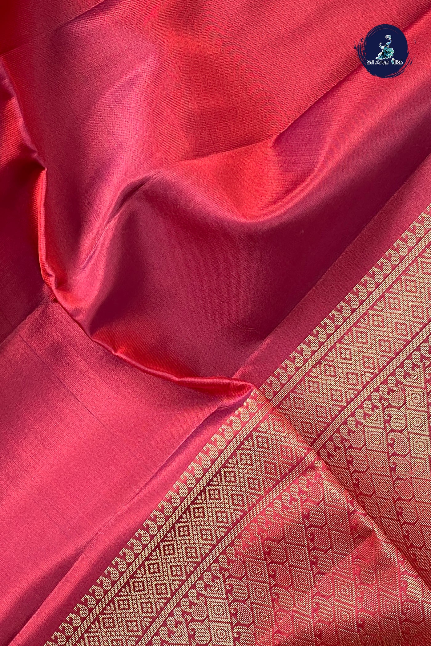 Dual Tone Maroon Half Pure Silk Saree With Plain Pattern