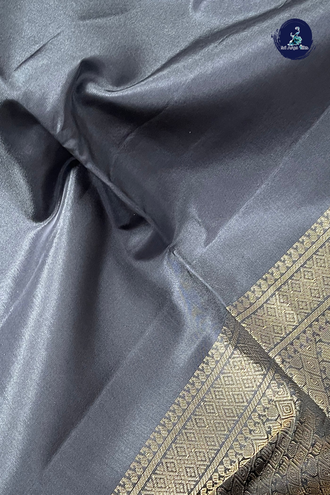 Black Half Pure Silk Saree With Plain Pattern