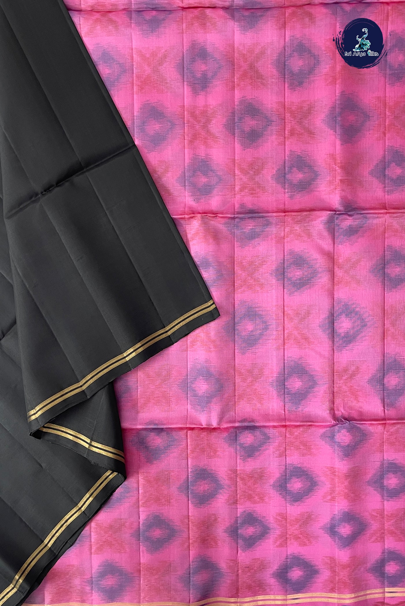 Black Half Pure Silk Saree With Plain Pattern